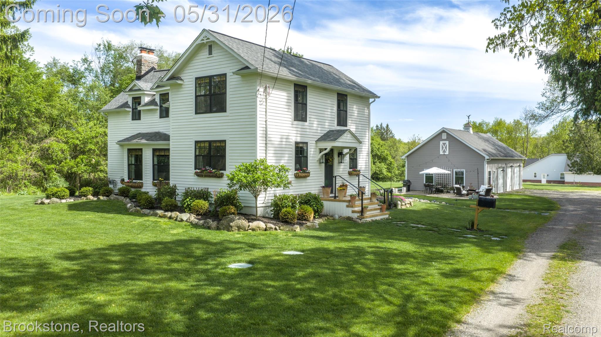 8322 BUCKELL LAKE