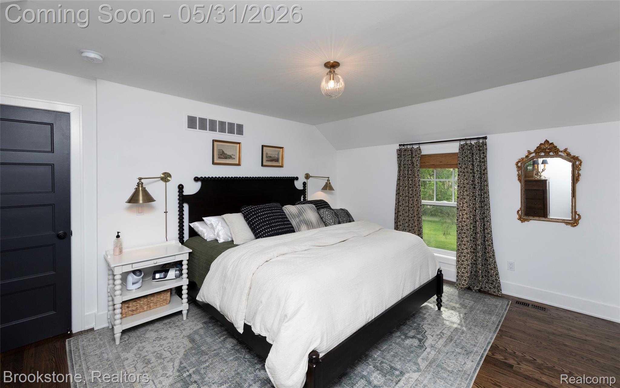 8322 BUCKELL LAKE
