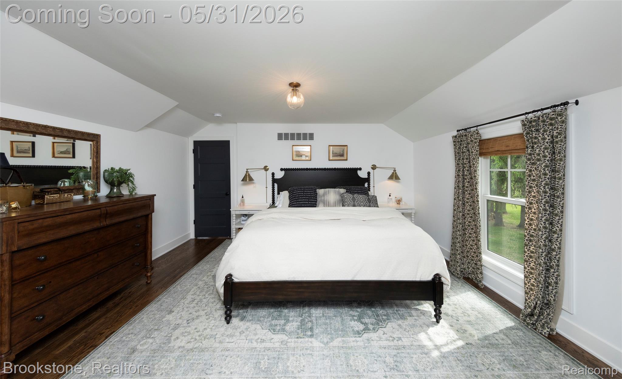 8322 BUCKELL LAKE