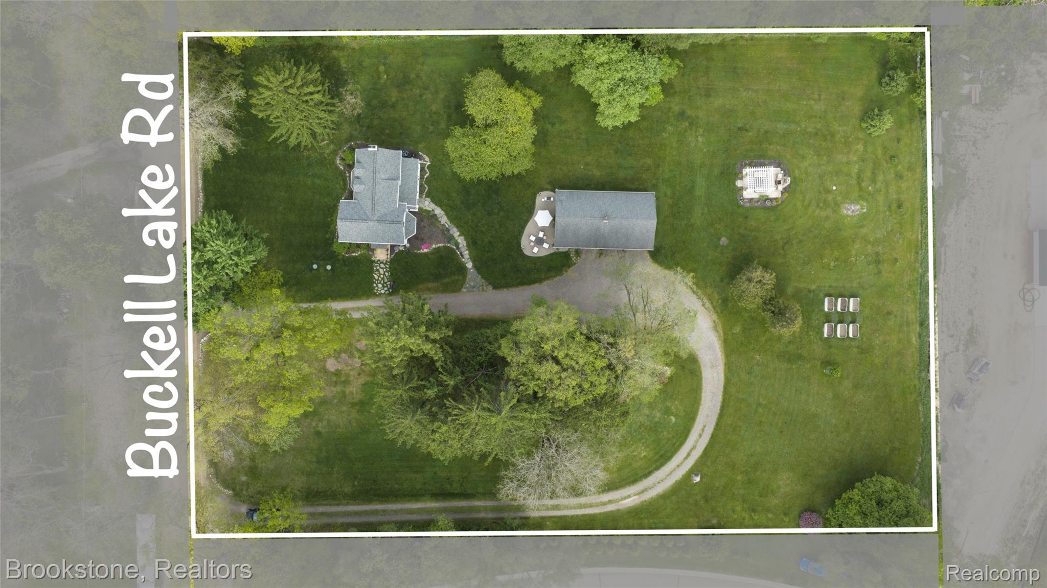 8322 BUCKELL LAKE