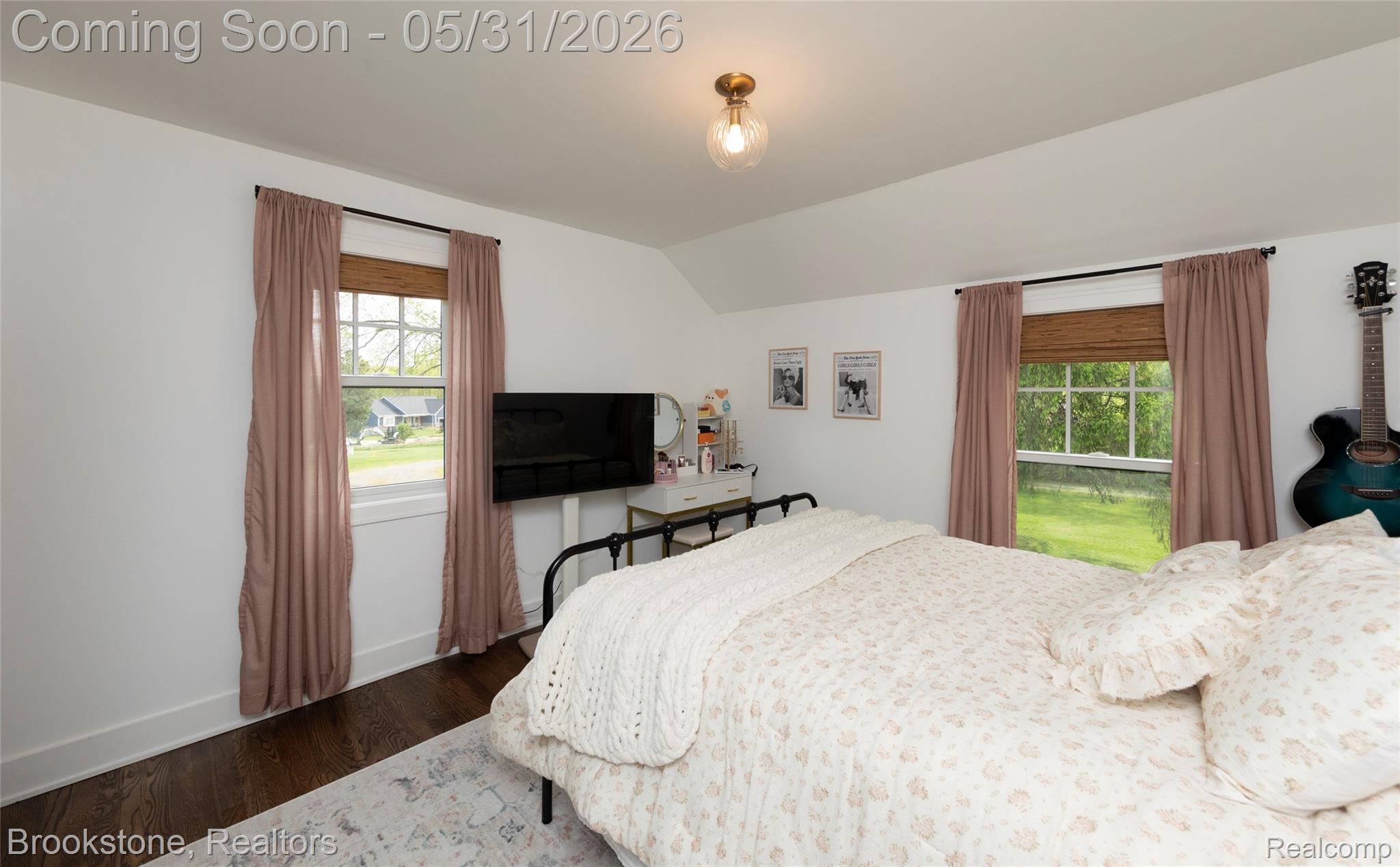 8322 BUCKELL LAKE