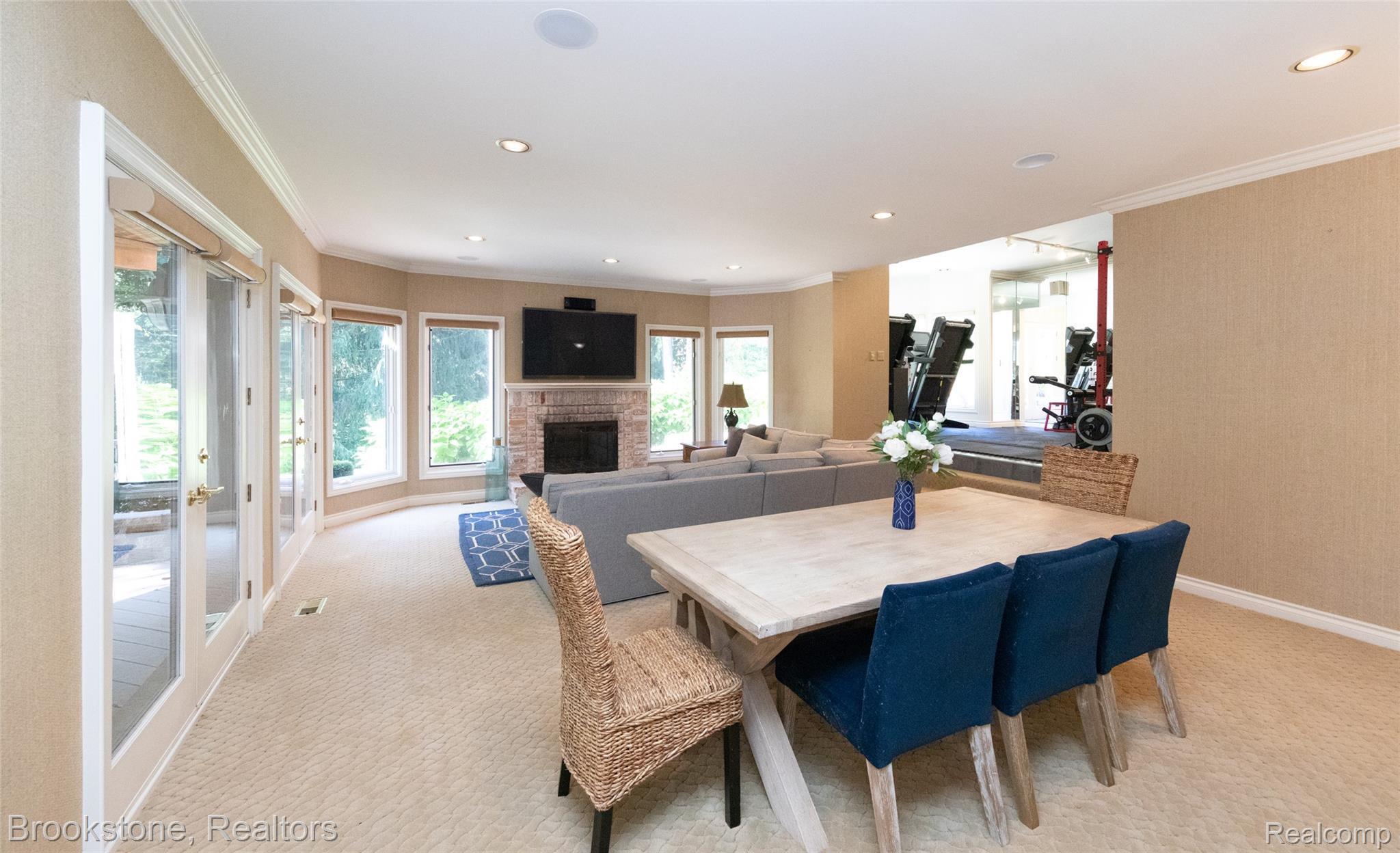 1494 HIGHPOINT