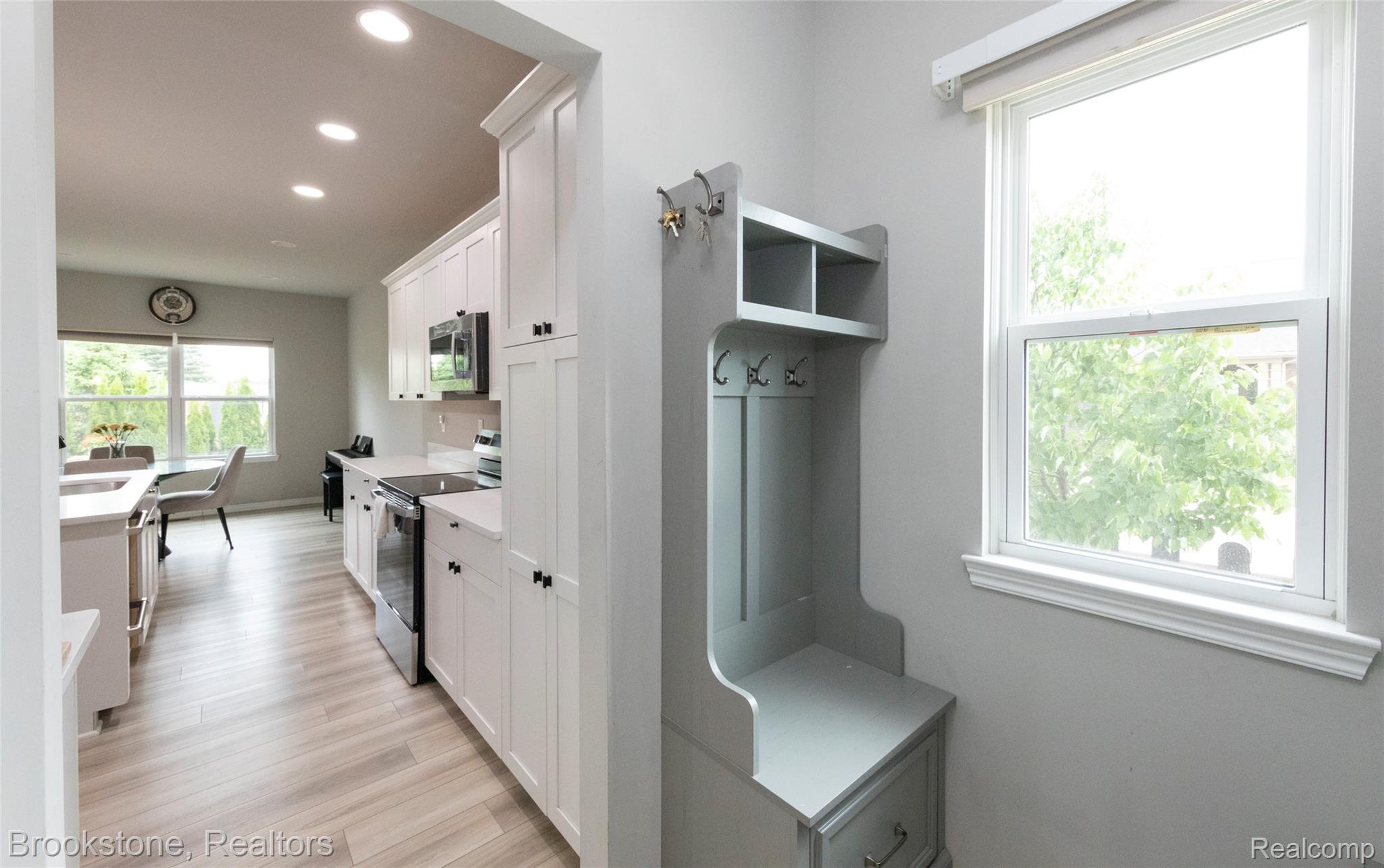 981 COTTAGE