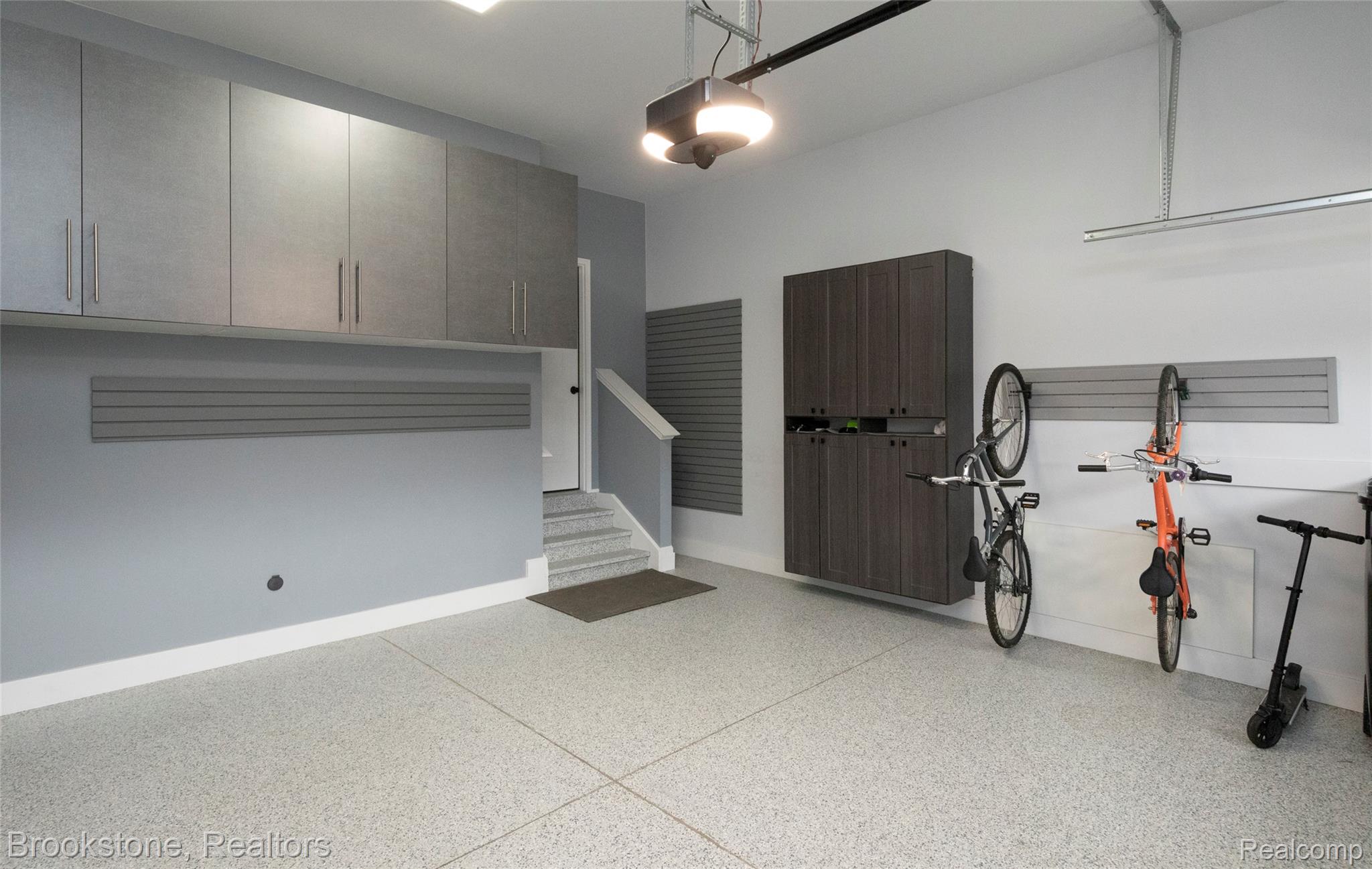 981 COTTAGE