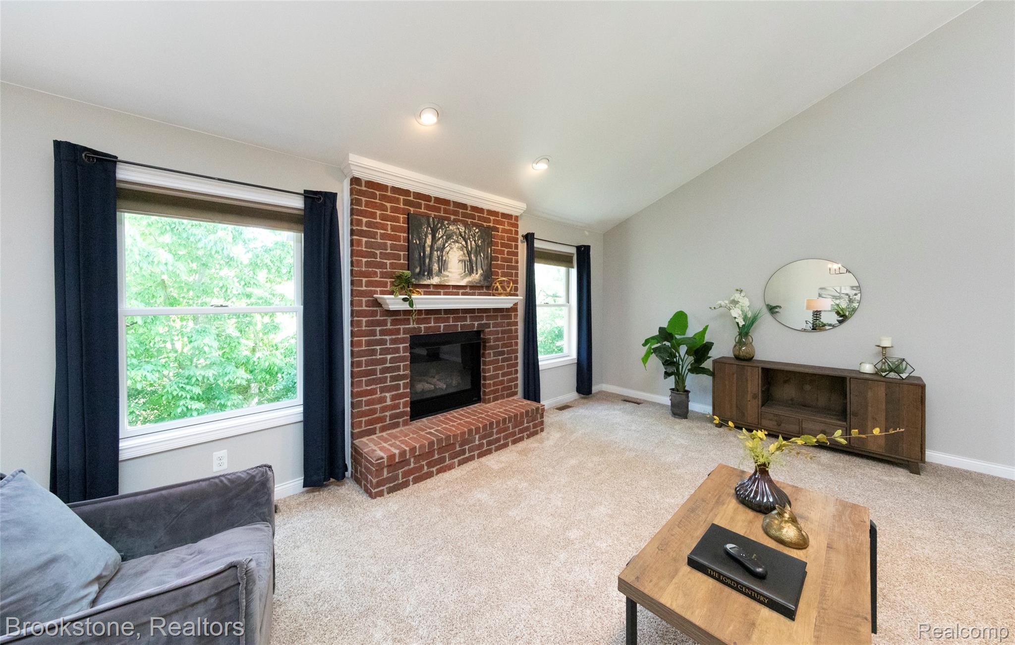 10295 Northridge Court