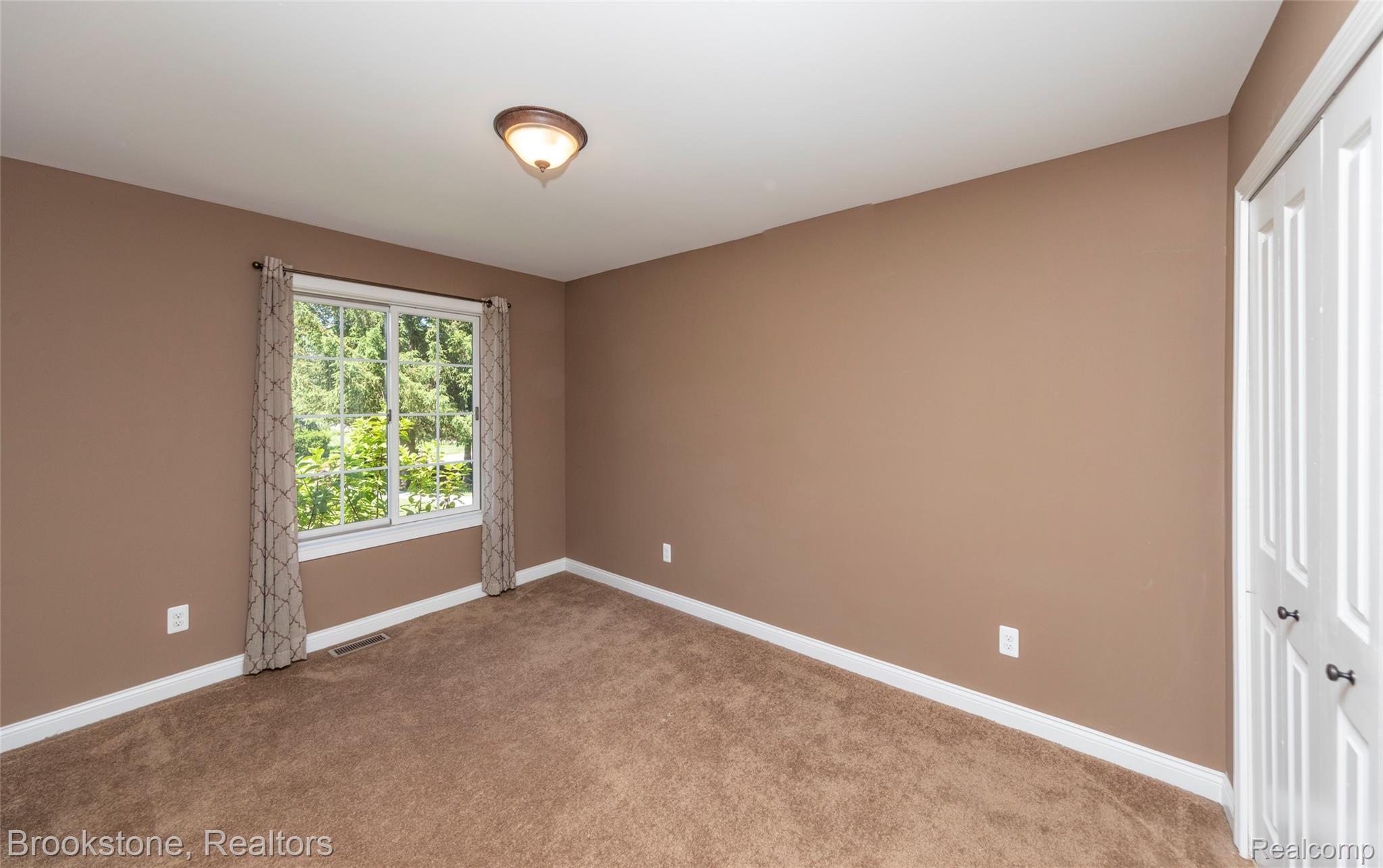 10295 Northridge Court