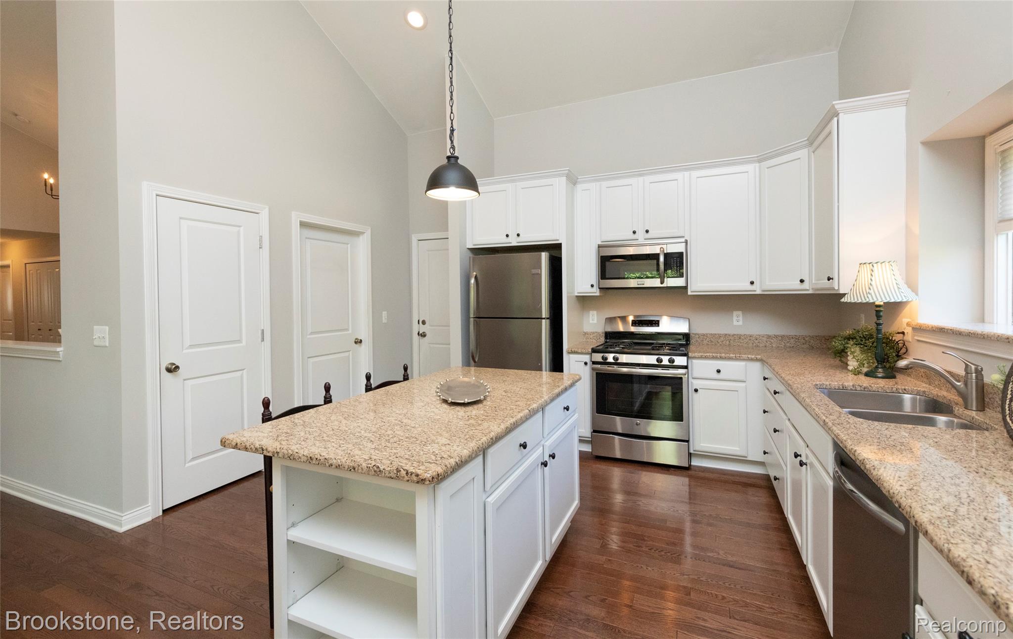 10295 Northridge Court