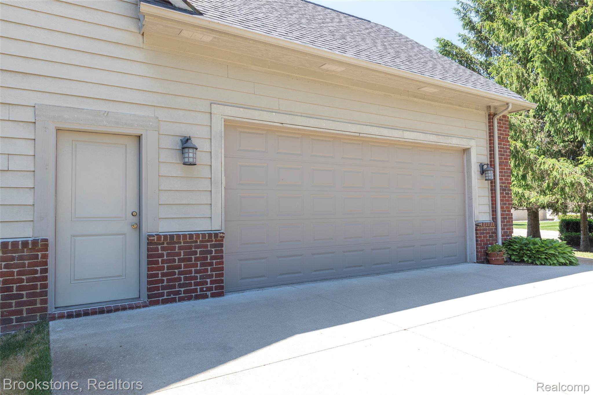 10295 Northridge Court