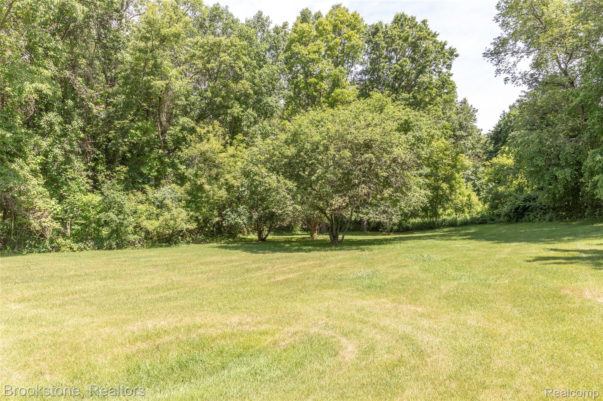 12168 CARRIAGE TRAIL Circle