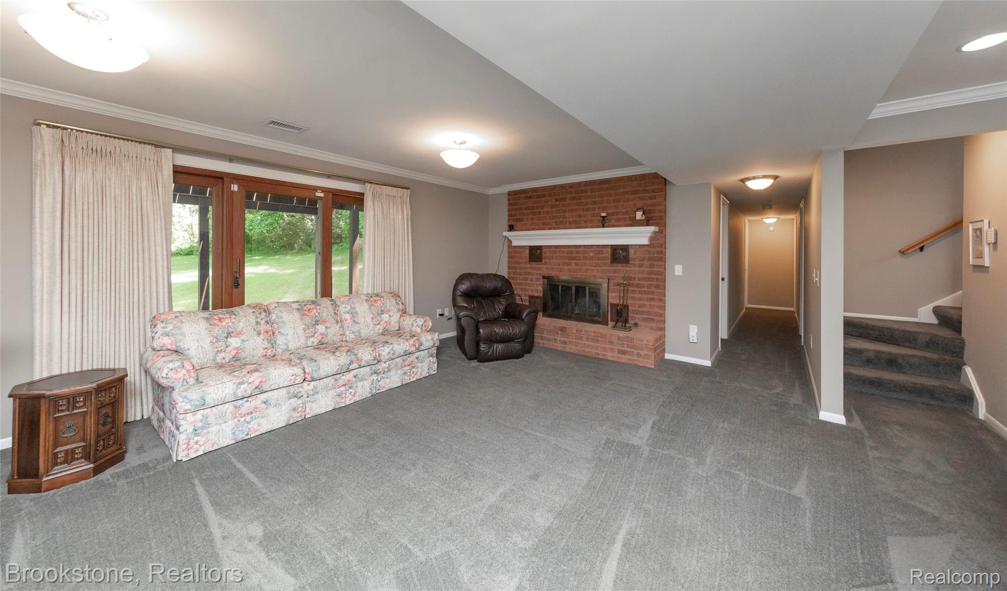12168 CARRIAGE TRAIL Circle