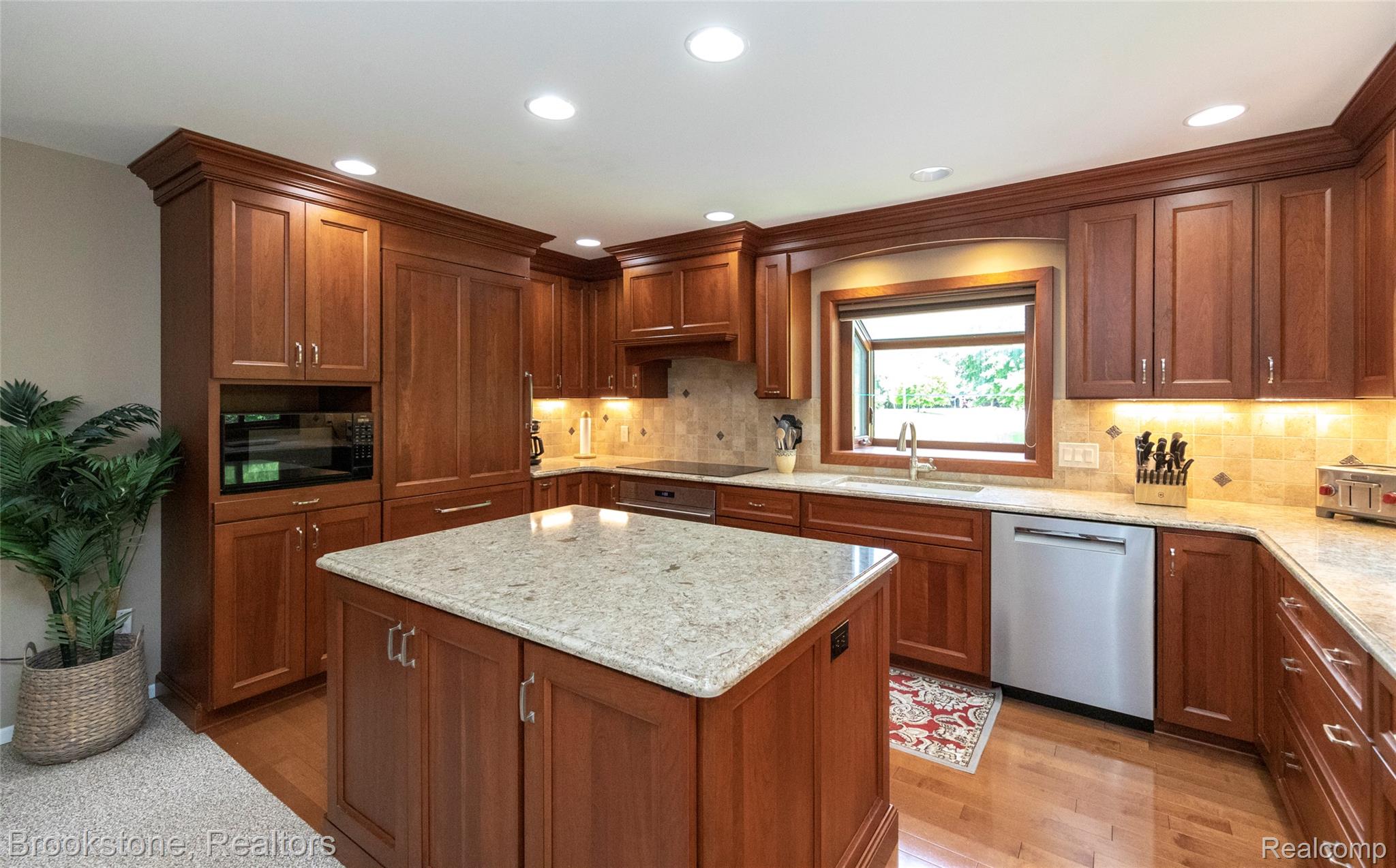 12168 CARRIAGE TRAIL Circle