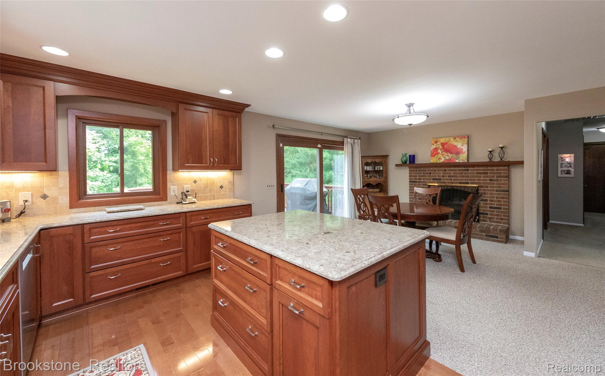 12168 CARRIAGE TRAIL Circle