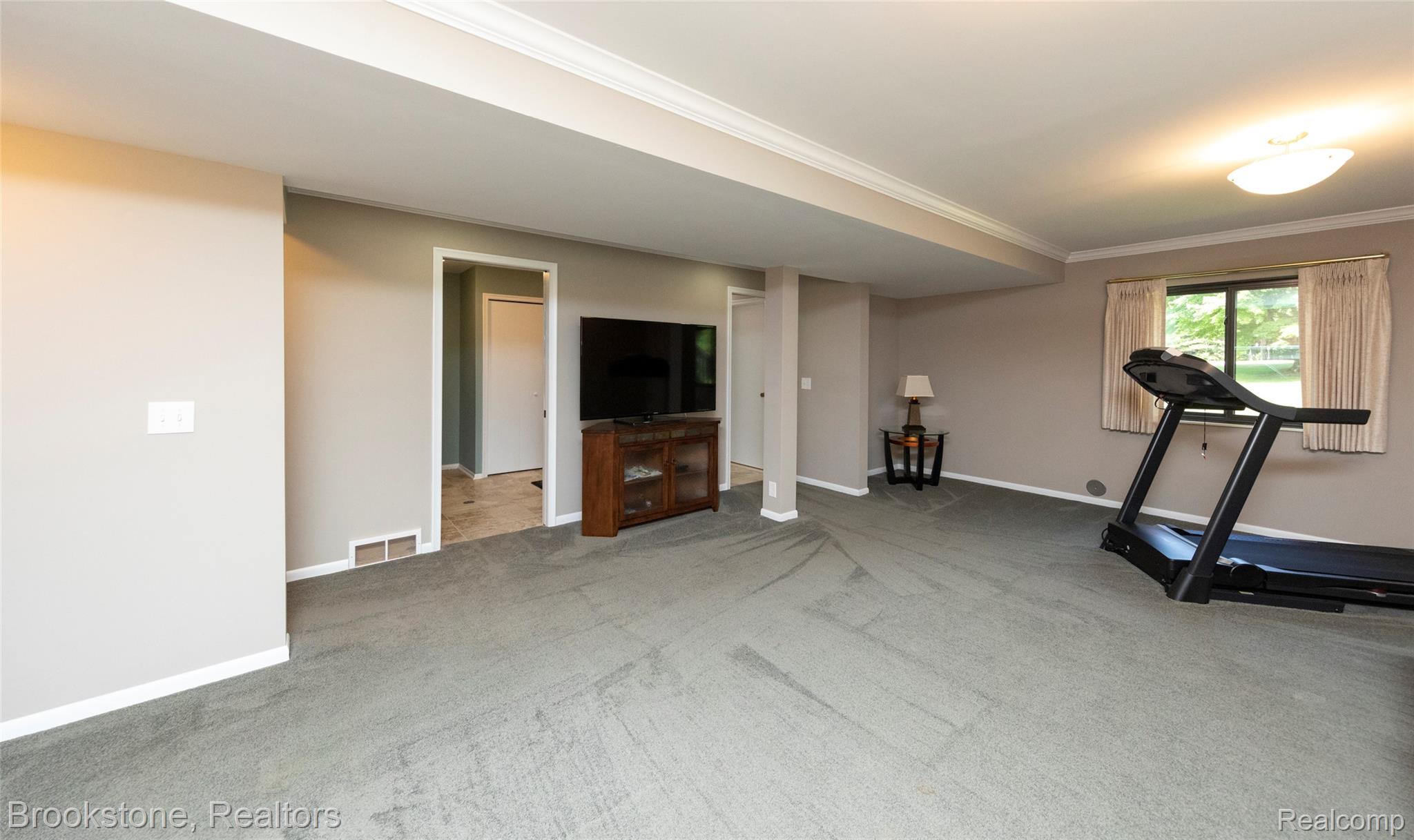 12168 CARRIAGE TRAIL Circle