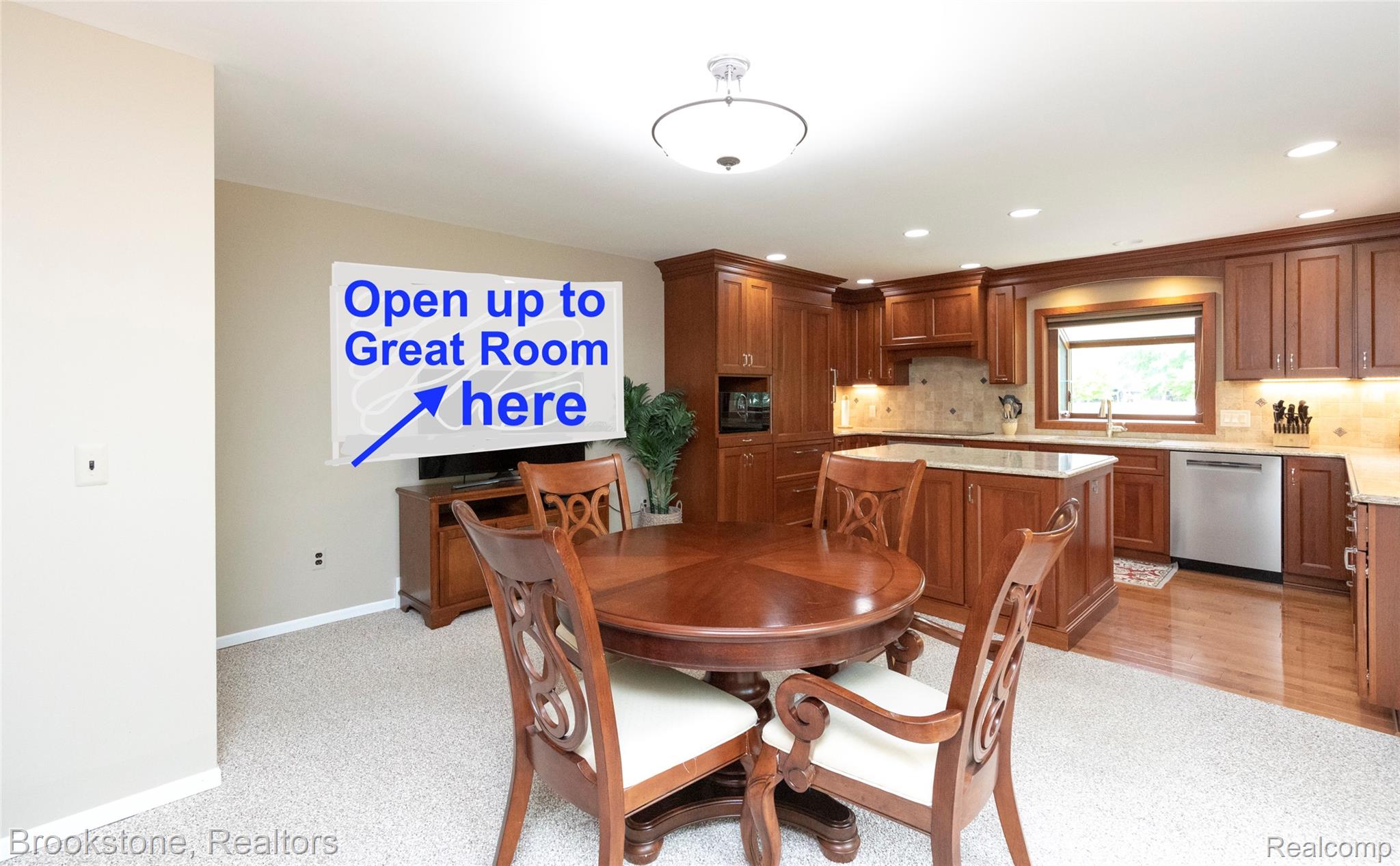 12168 CARRIAGE TRAIL Circle