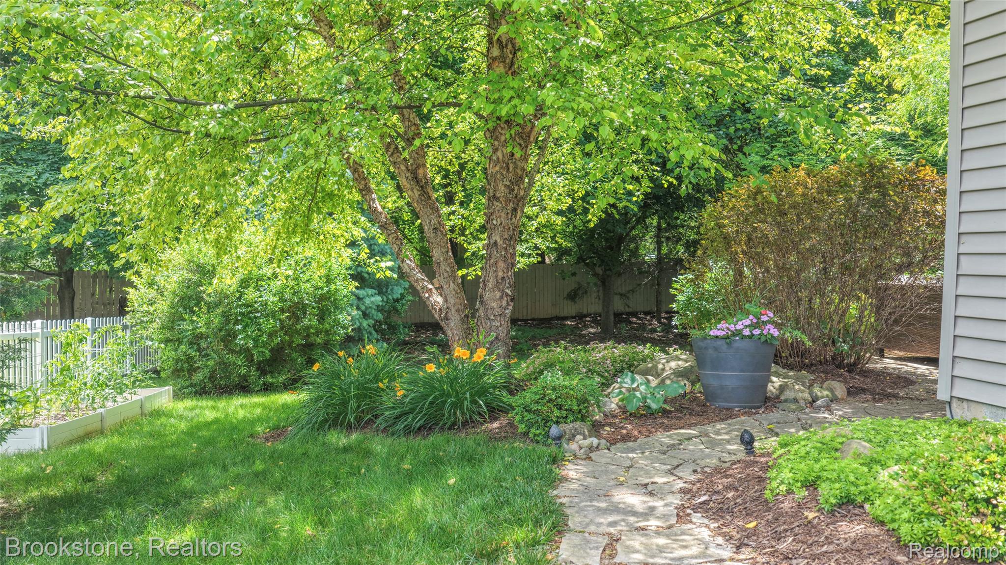 5017 Leyland Drive