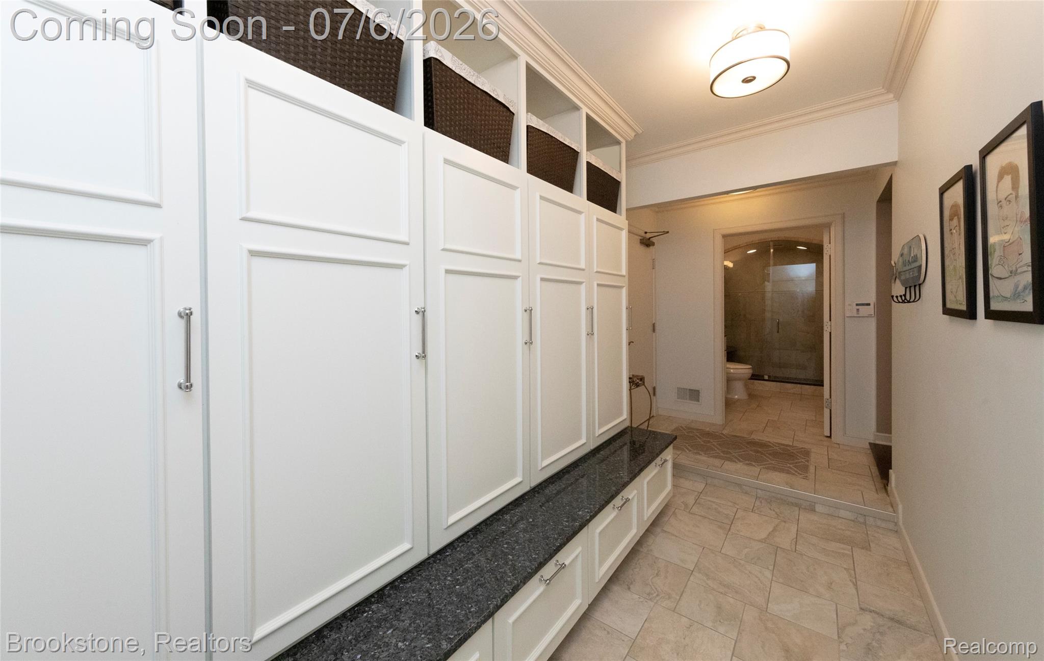 7215 DEER LAKE Court