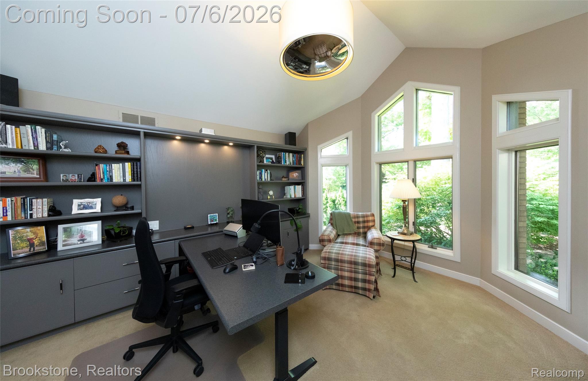 7215 DEER LAKE Court