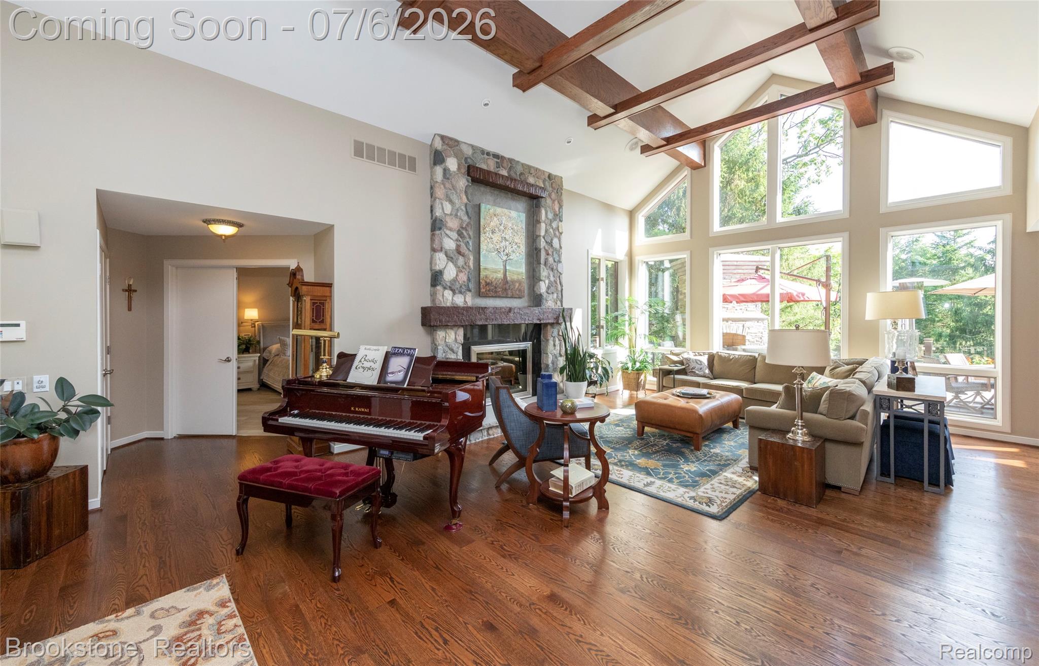 7215 DEER LAKE Court