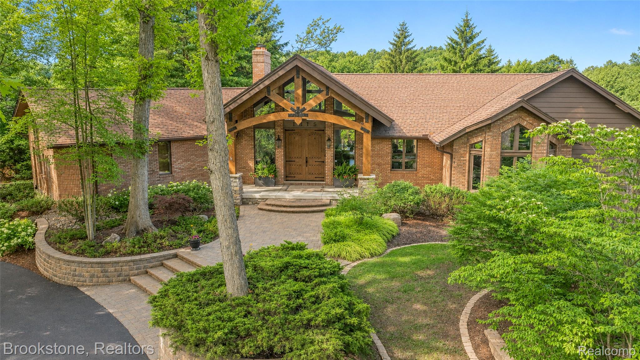 7215 DEER LAKE Court