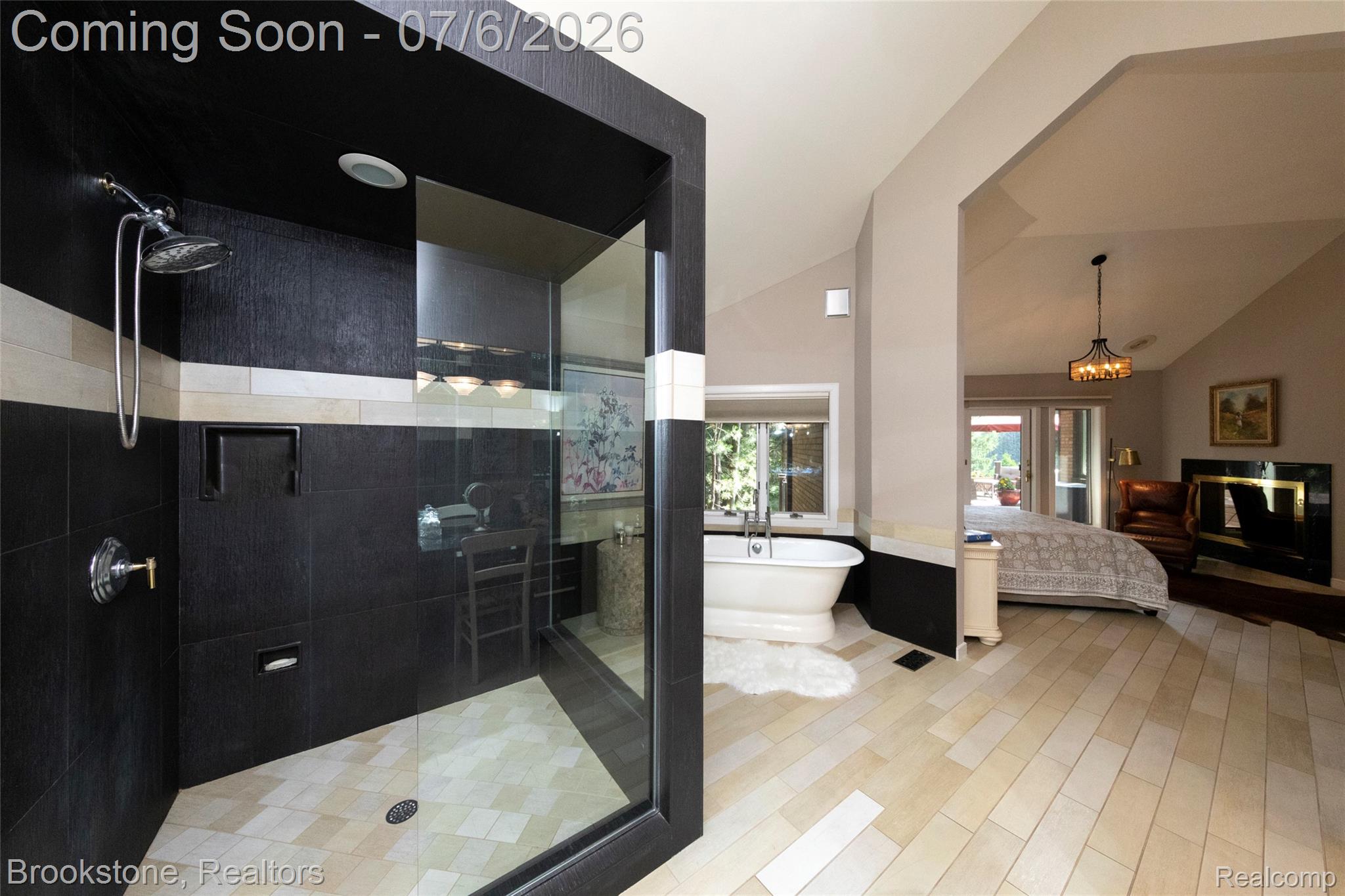7215 DEER LAKE Court