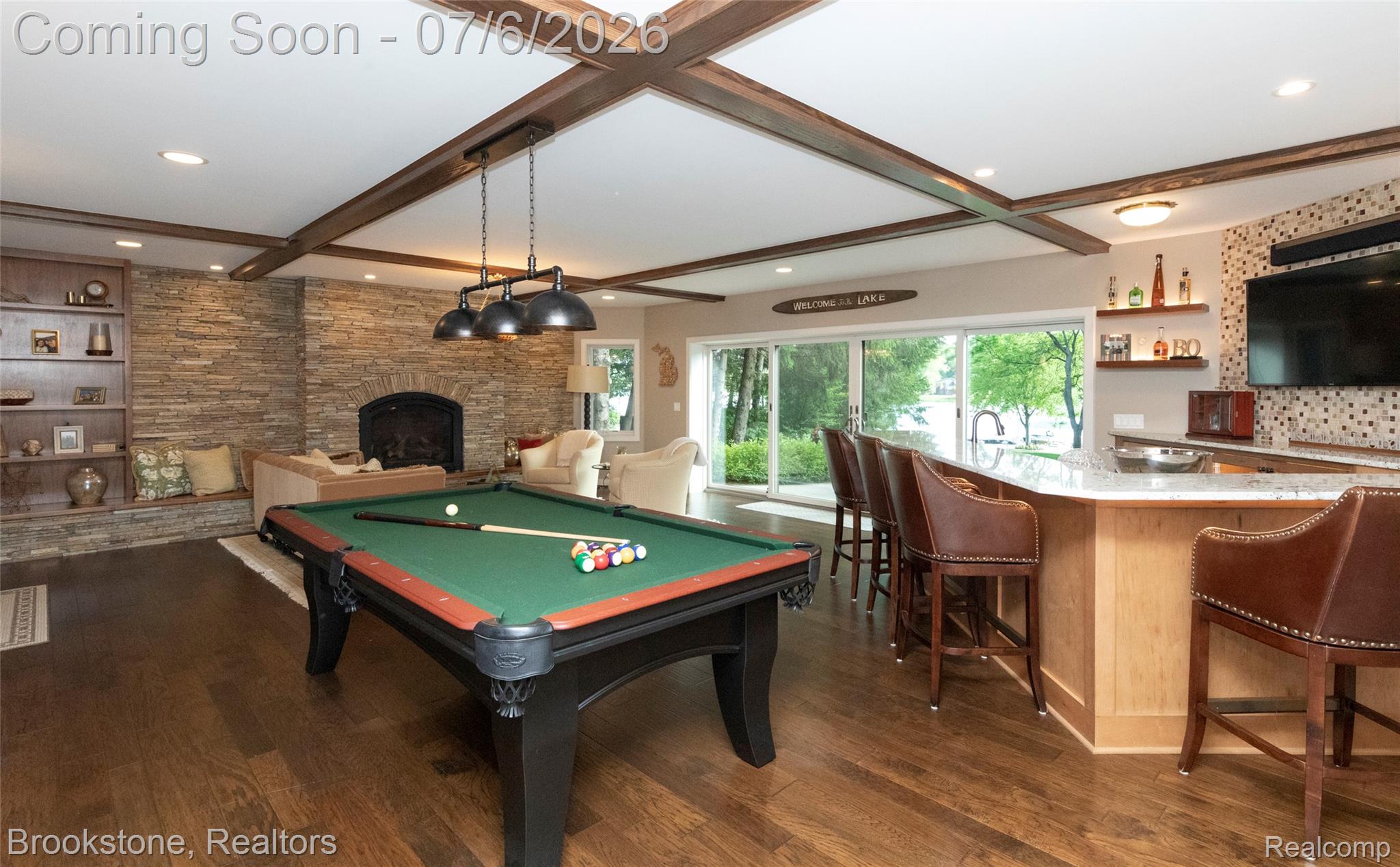 7215 DEER LAKE Court