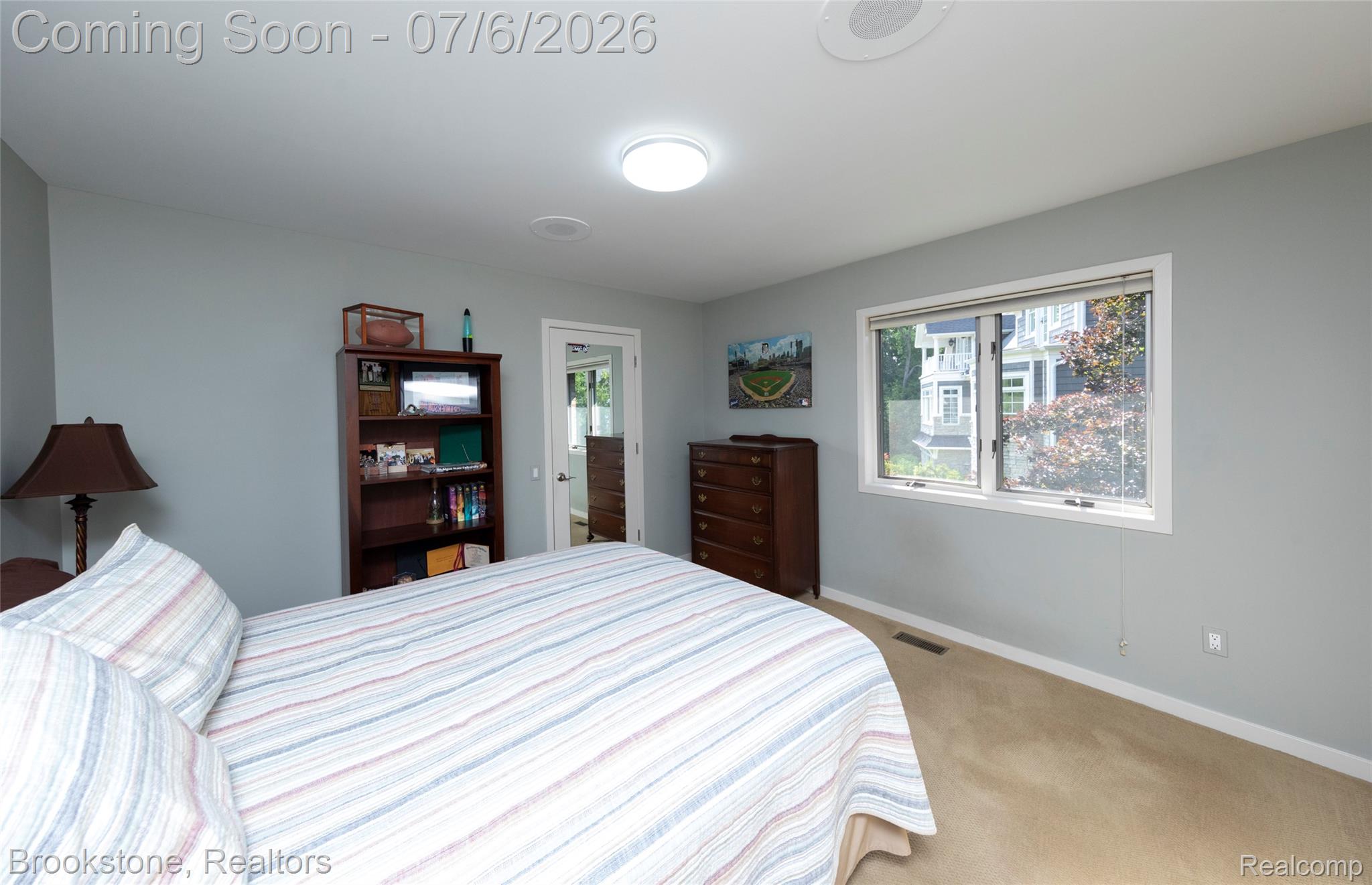 7215 DEER LAKE Court