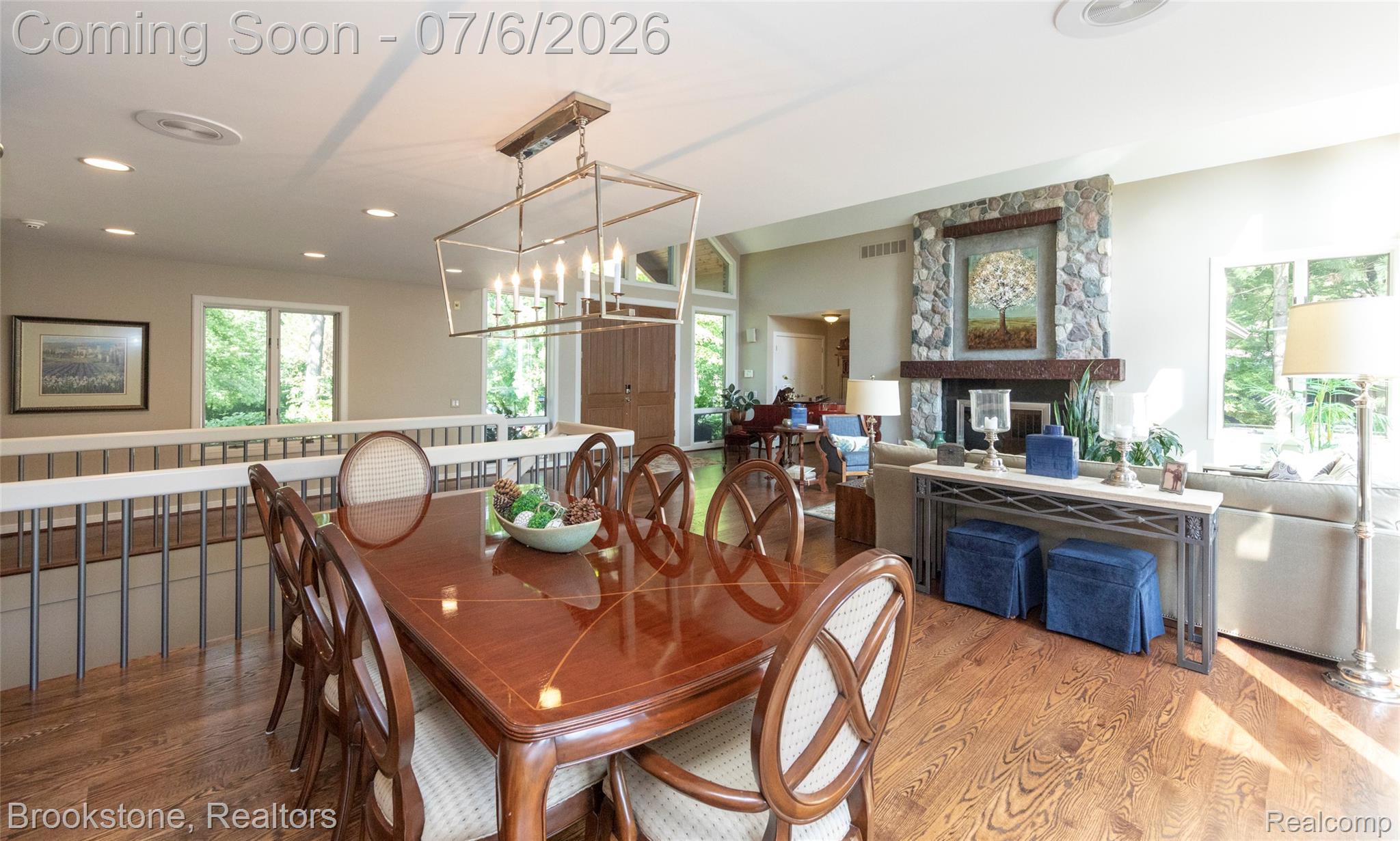 7215 DEER LAKE Court