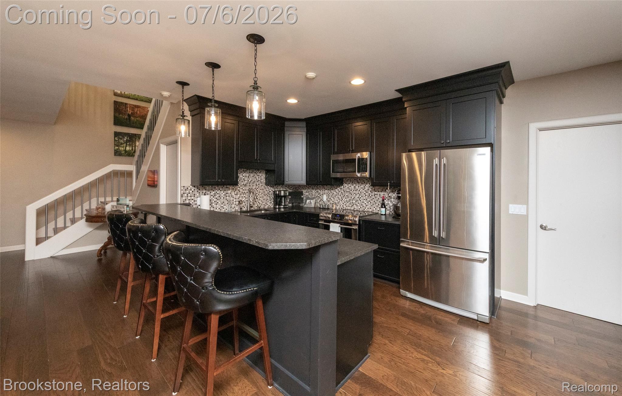 7215 DEER LAKE Court