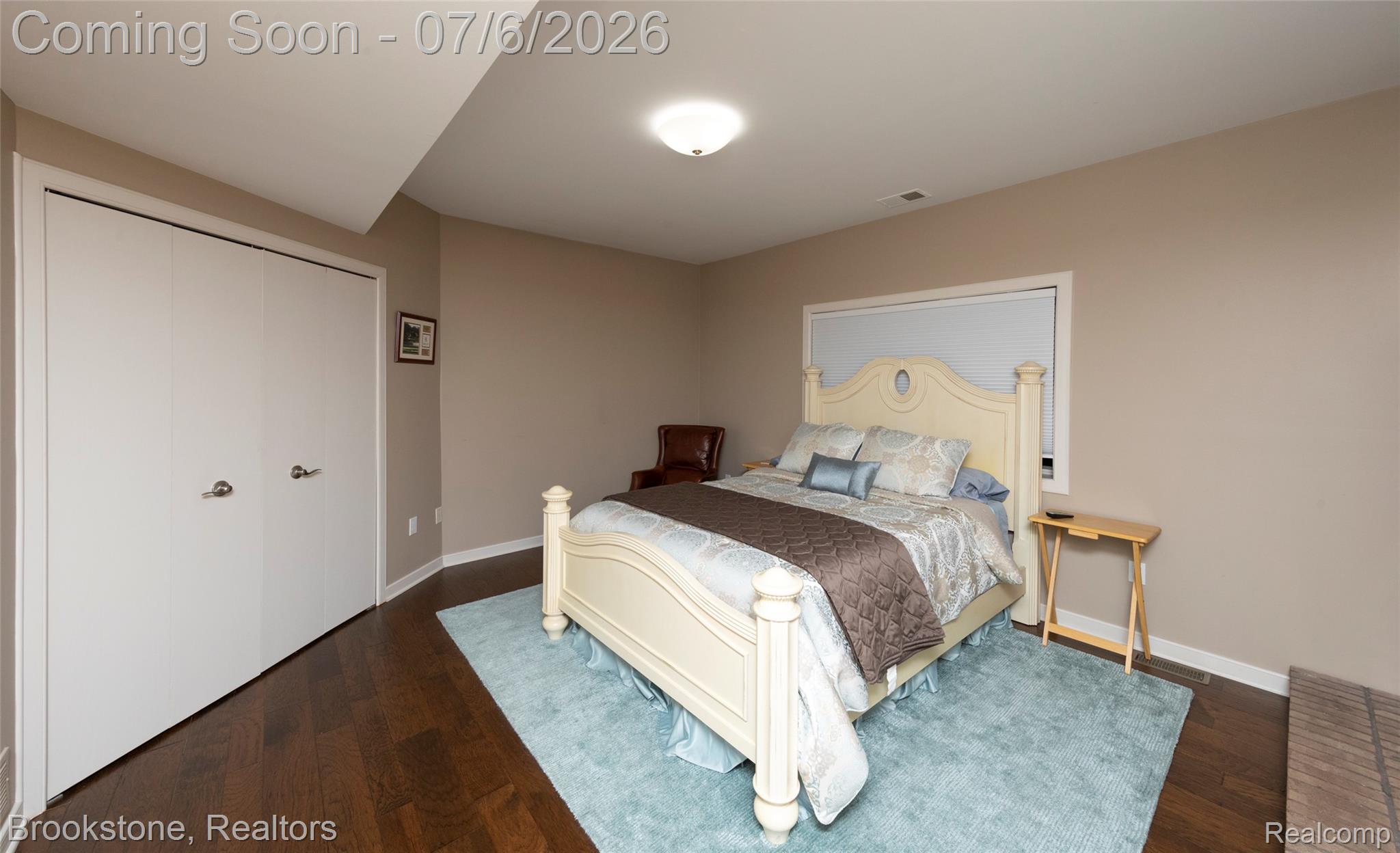 7215 DEER LAKE Court