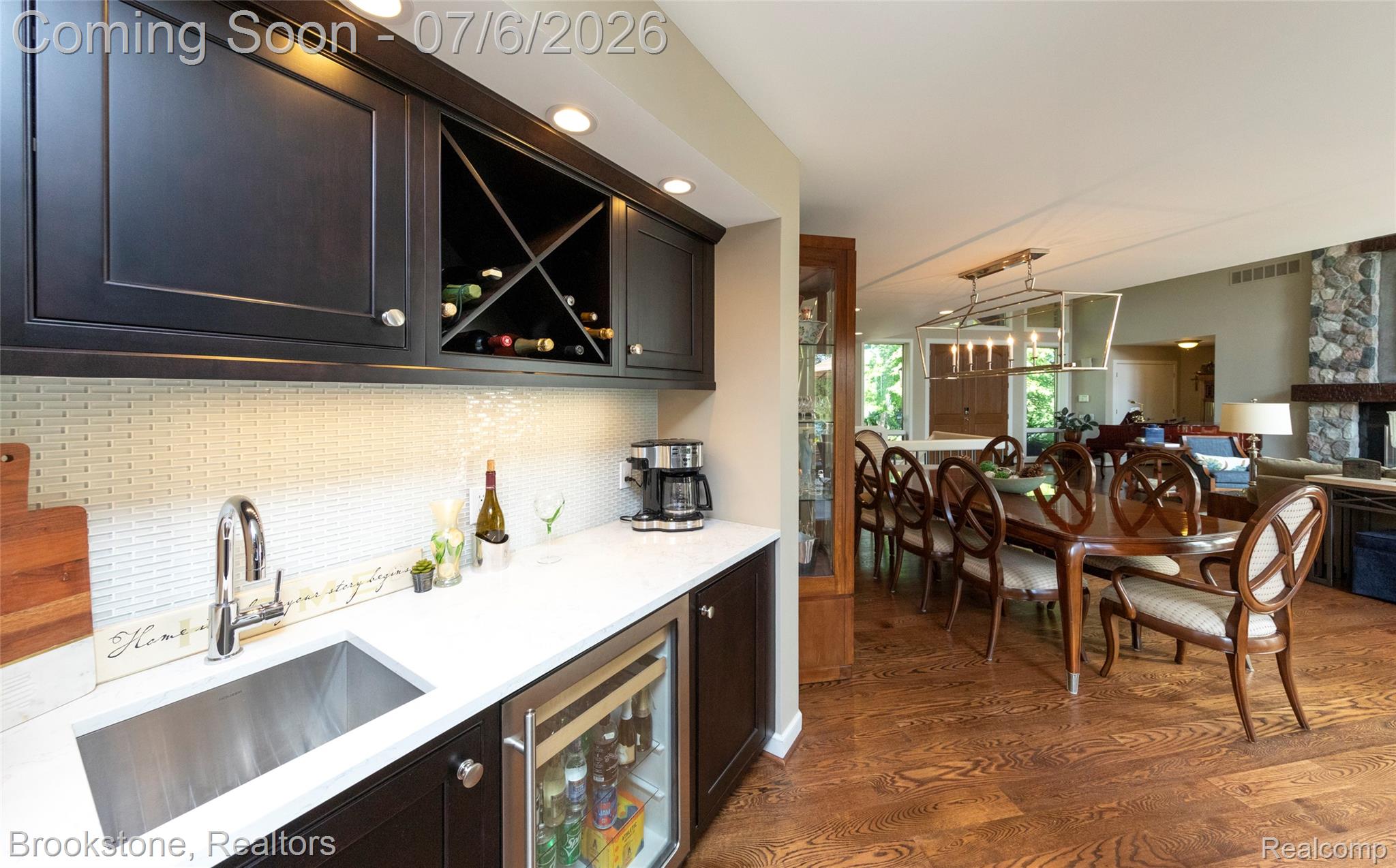 7215 DEER LAKE Court