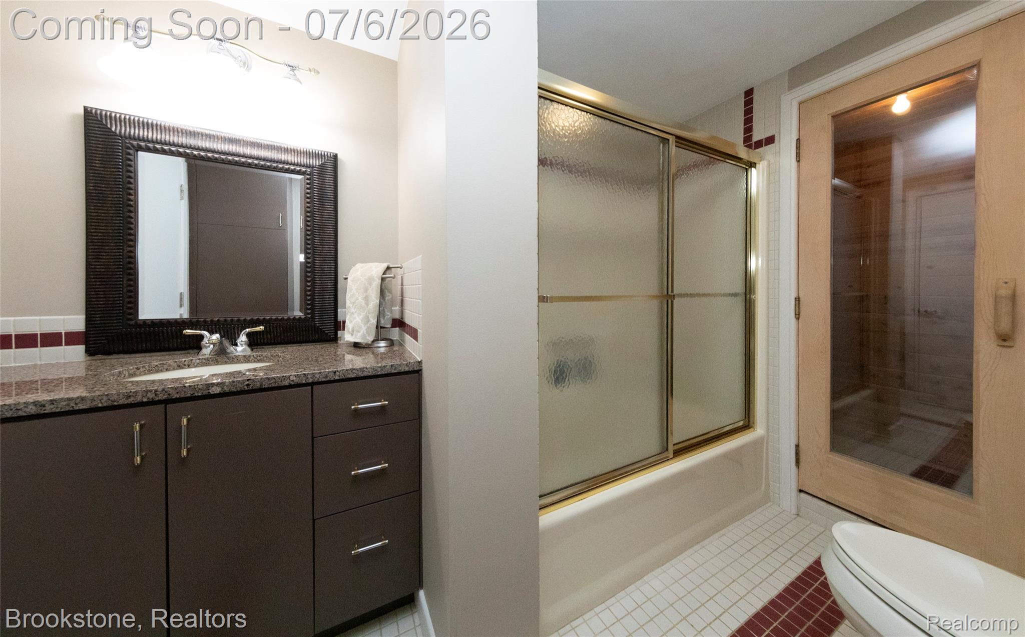 7215 DEER LAKE Court