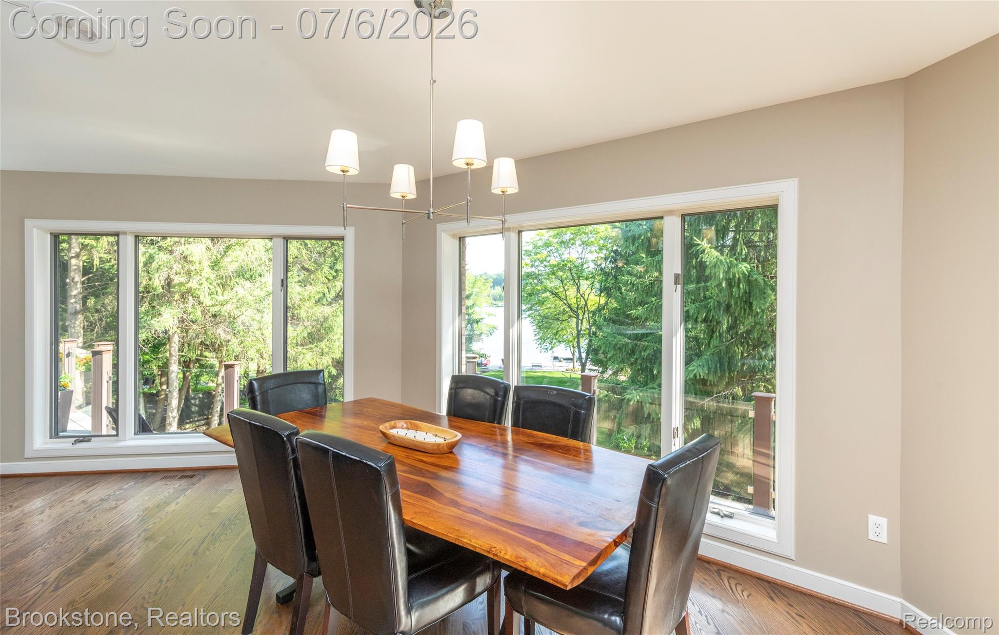 7215 DEER LAKE Court
