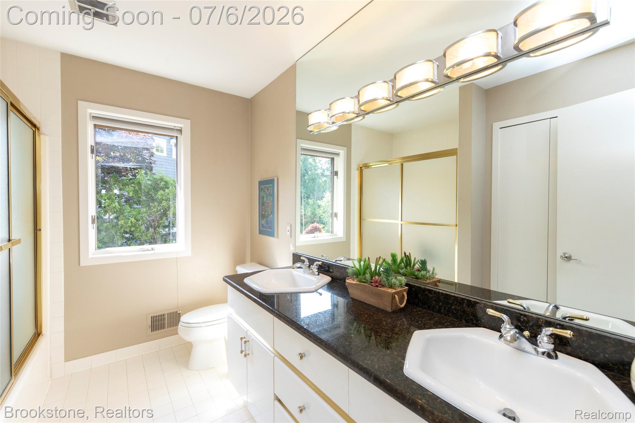 7215 DEER LAKE Court
