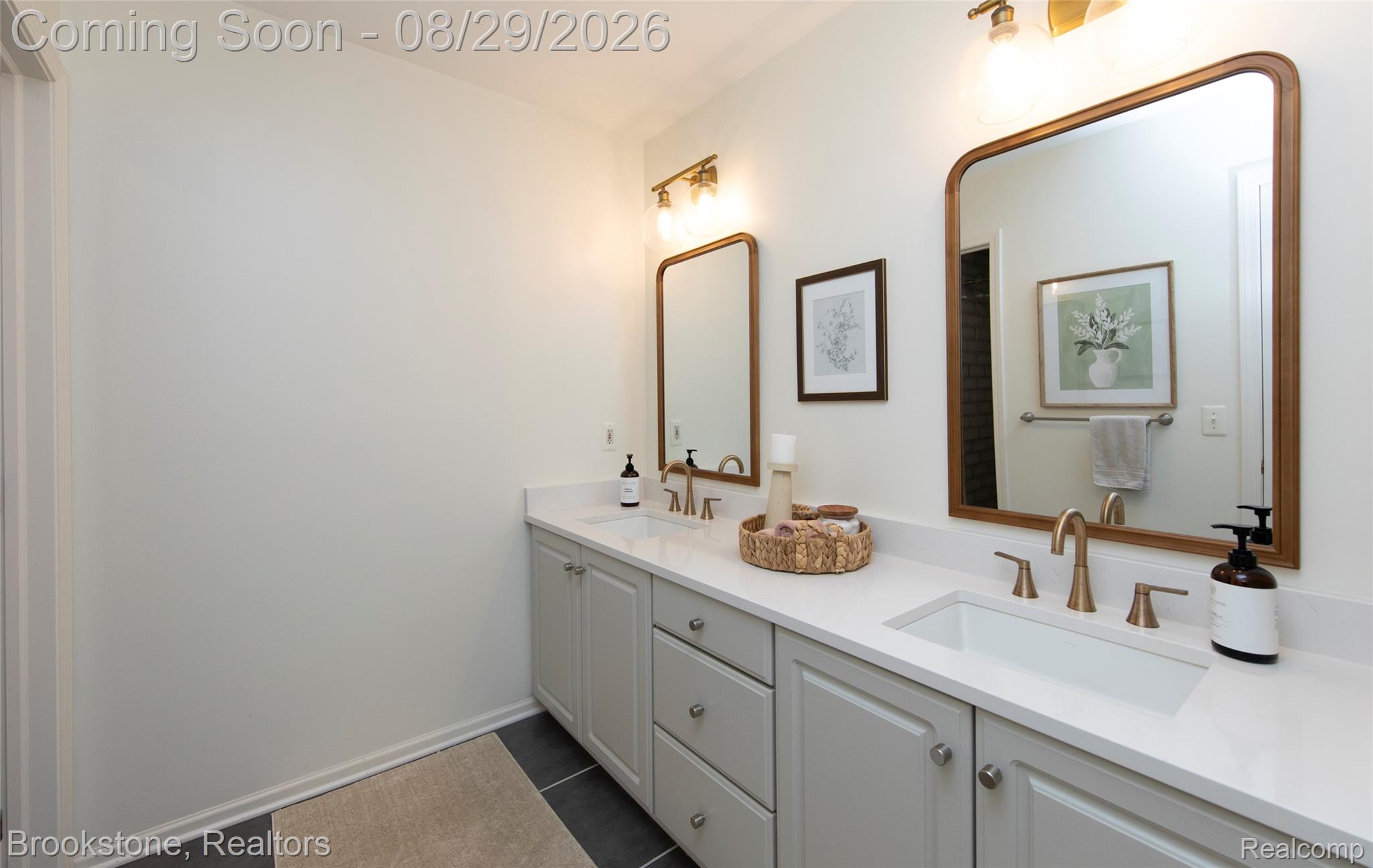 6825 CRANVILLE