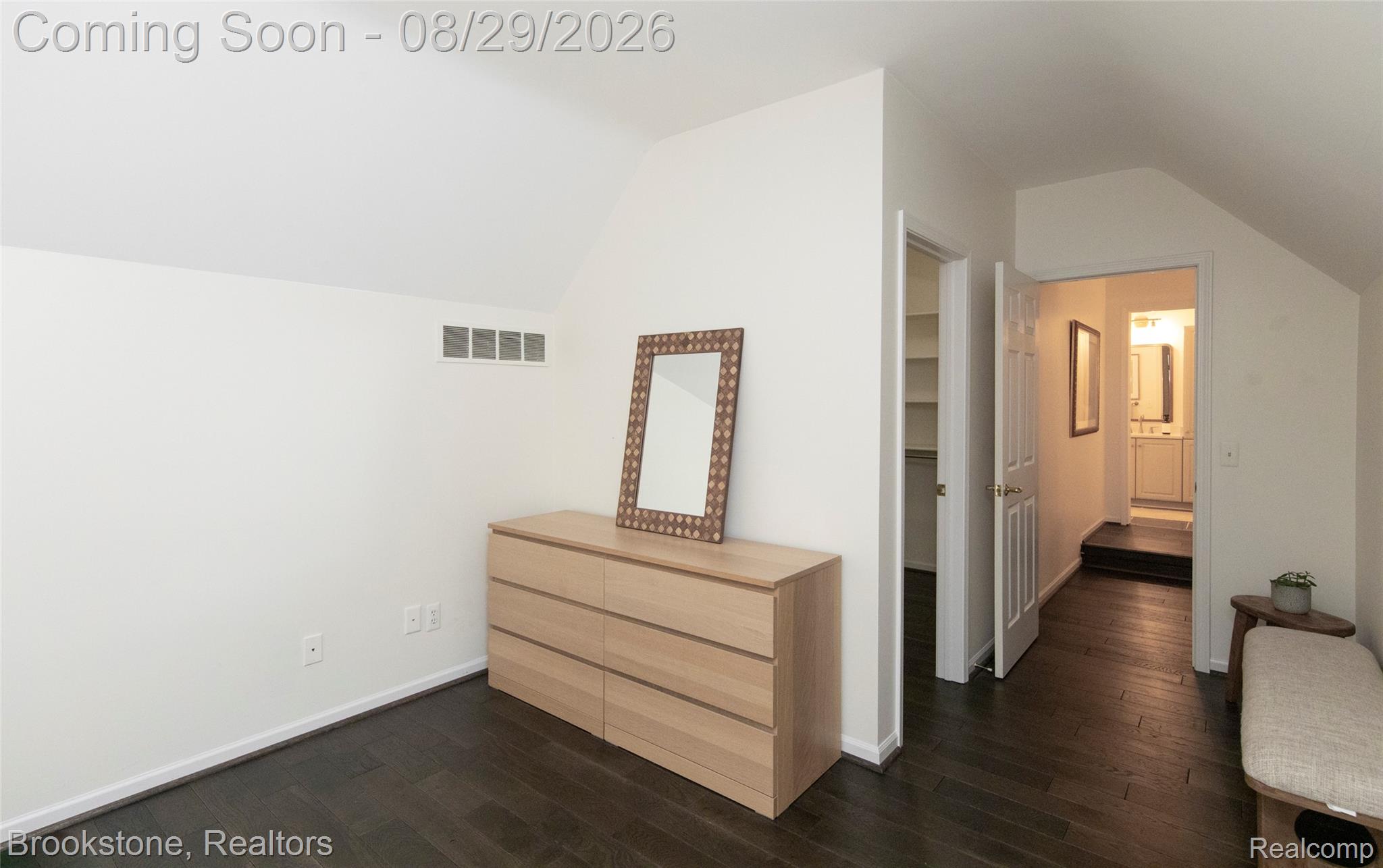 6825 CRANVILLE