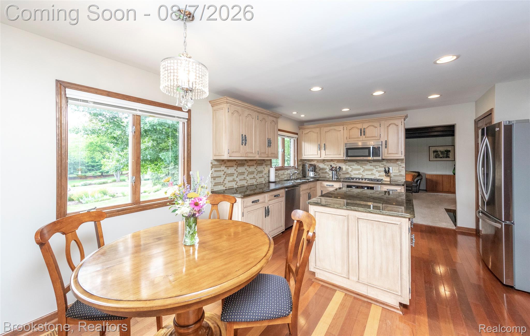 61195 MOUNT VERNON Road