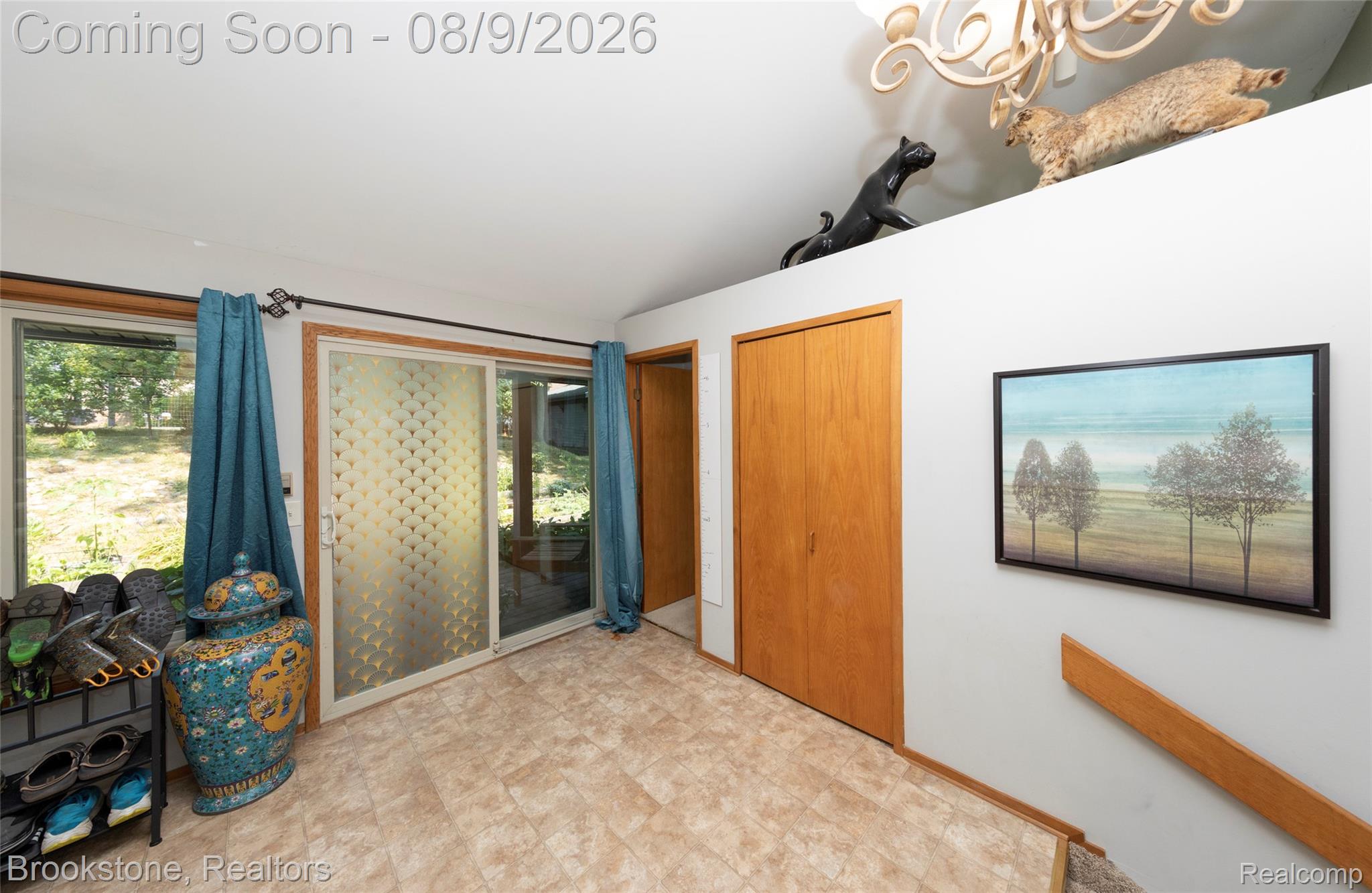 3235 McCORMICK Drive
