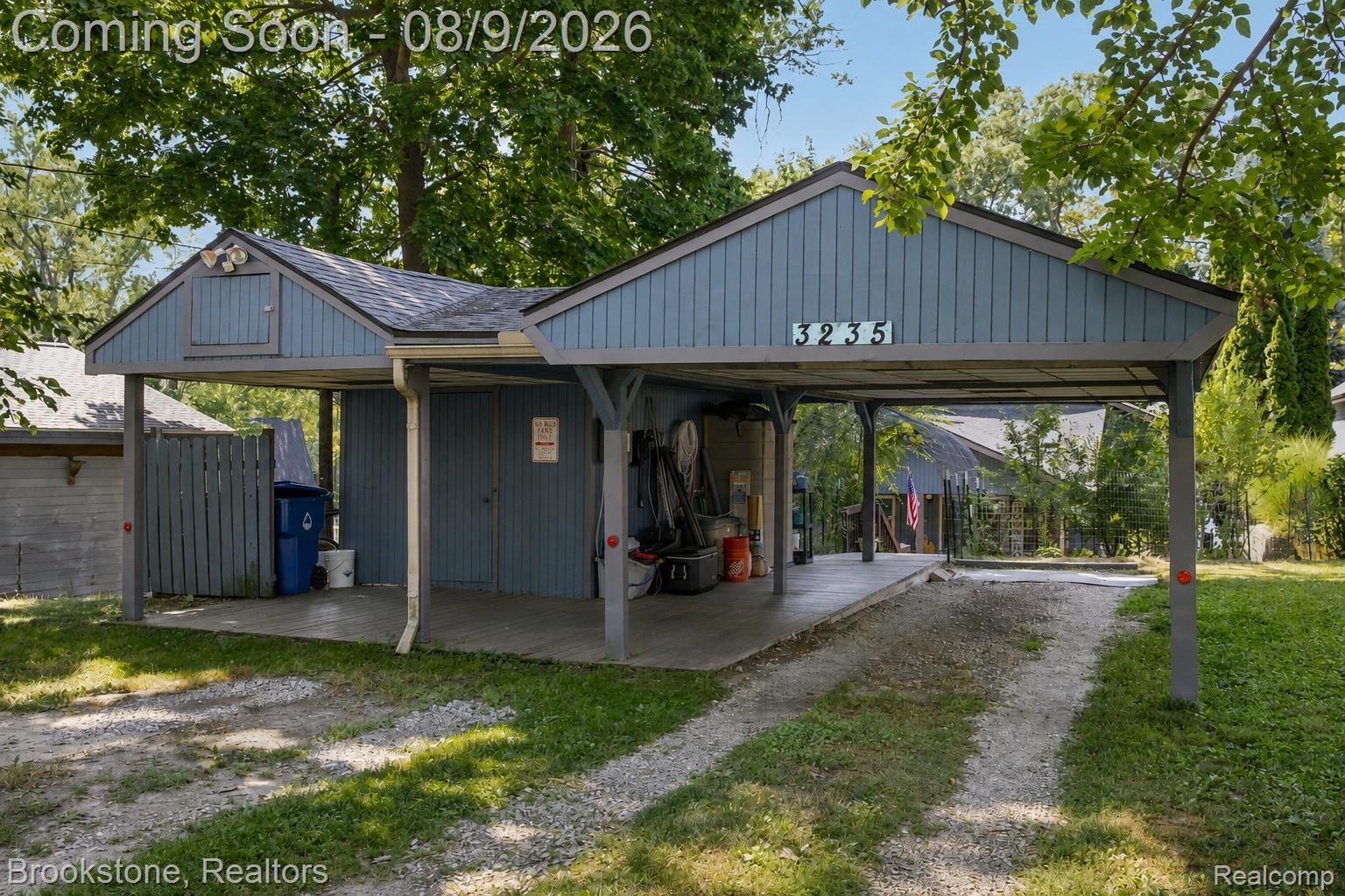 3235 McCORMICK Drive