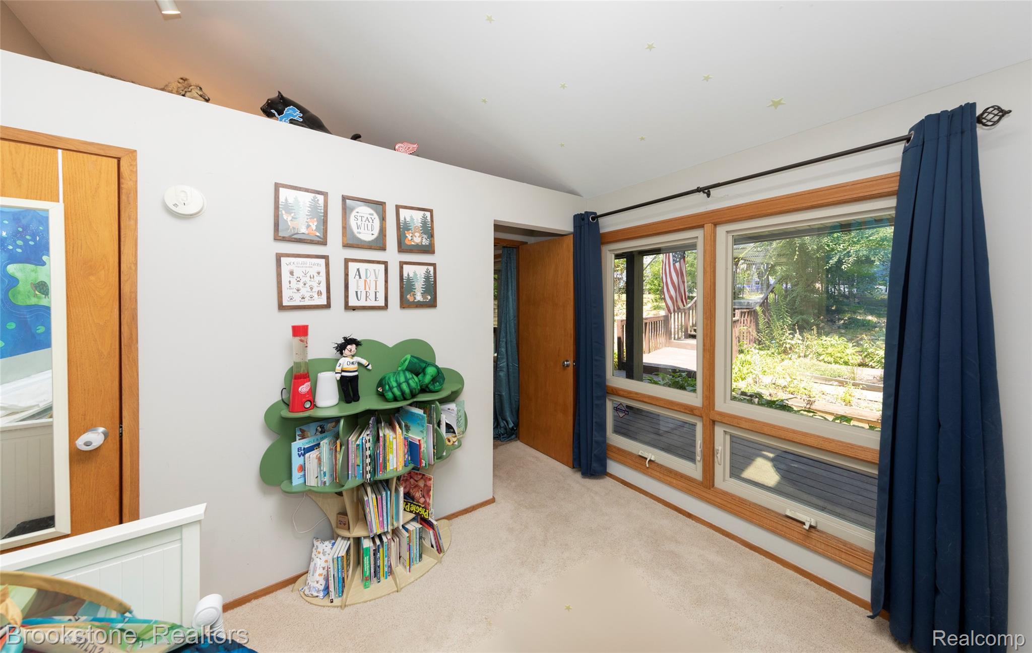3235 McCORMICK Drive