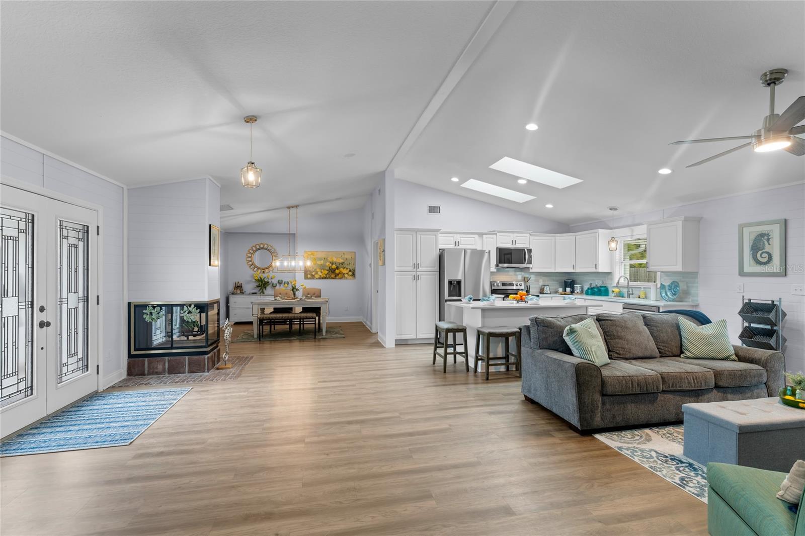 112 CUNNINGHAM DRIVE