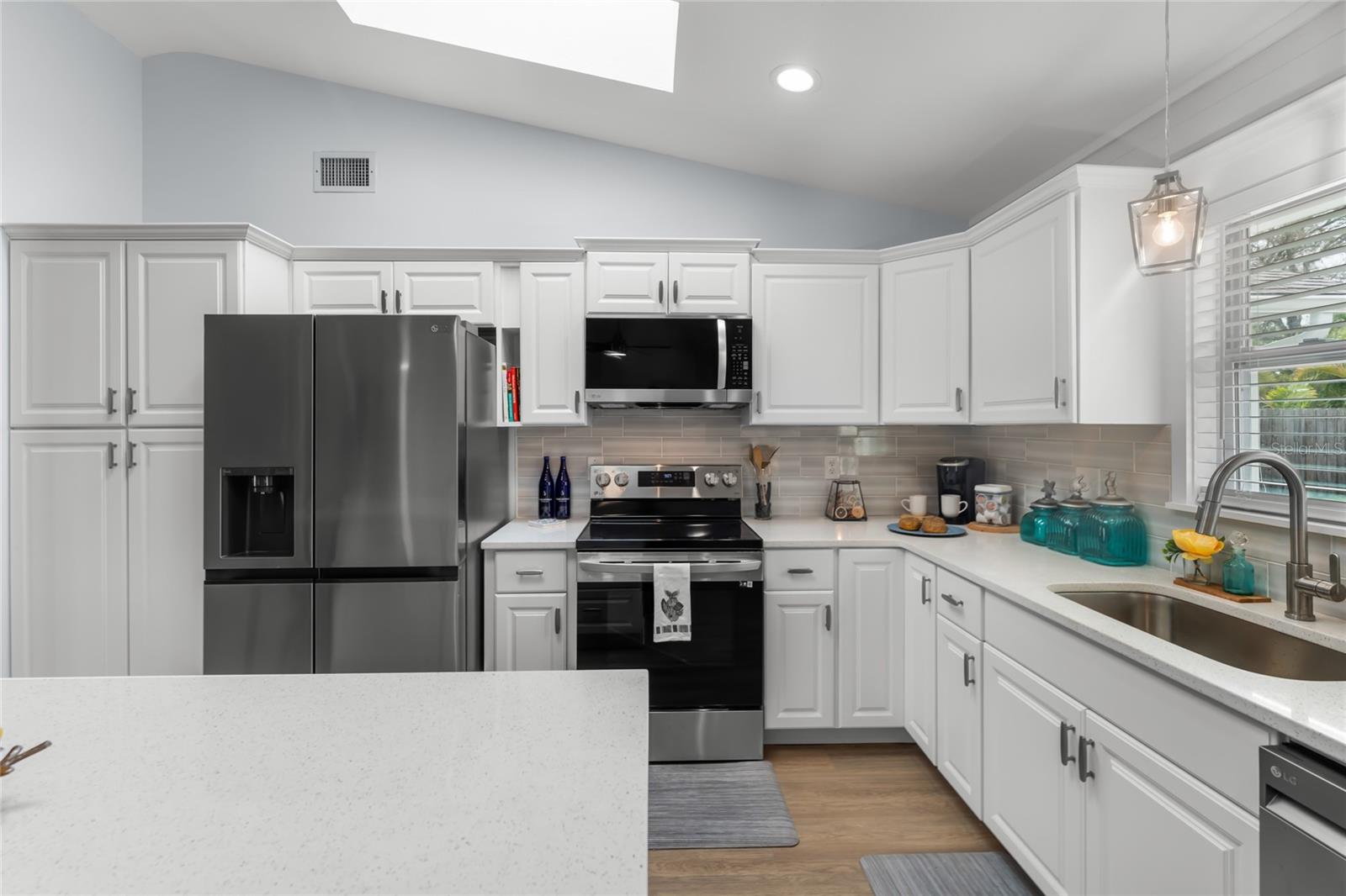 112 CUNNINGHAM DRIVE