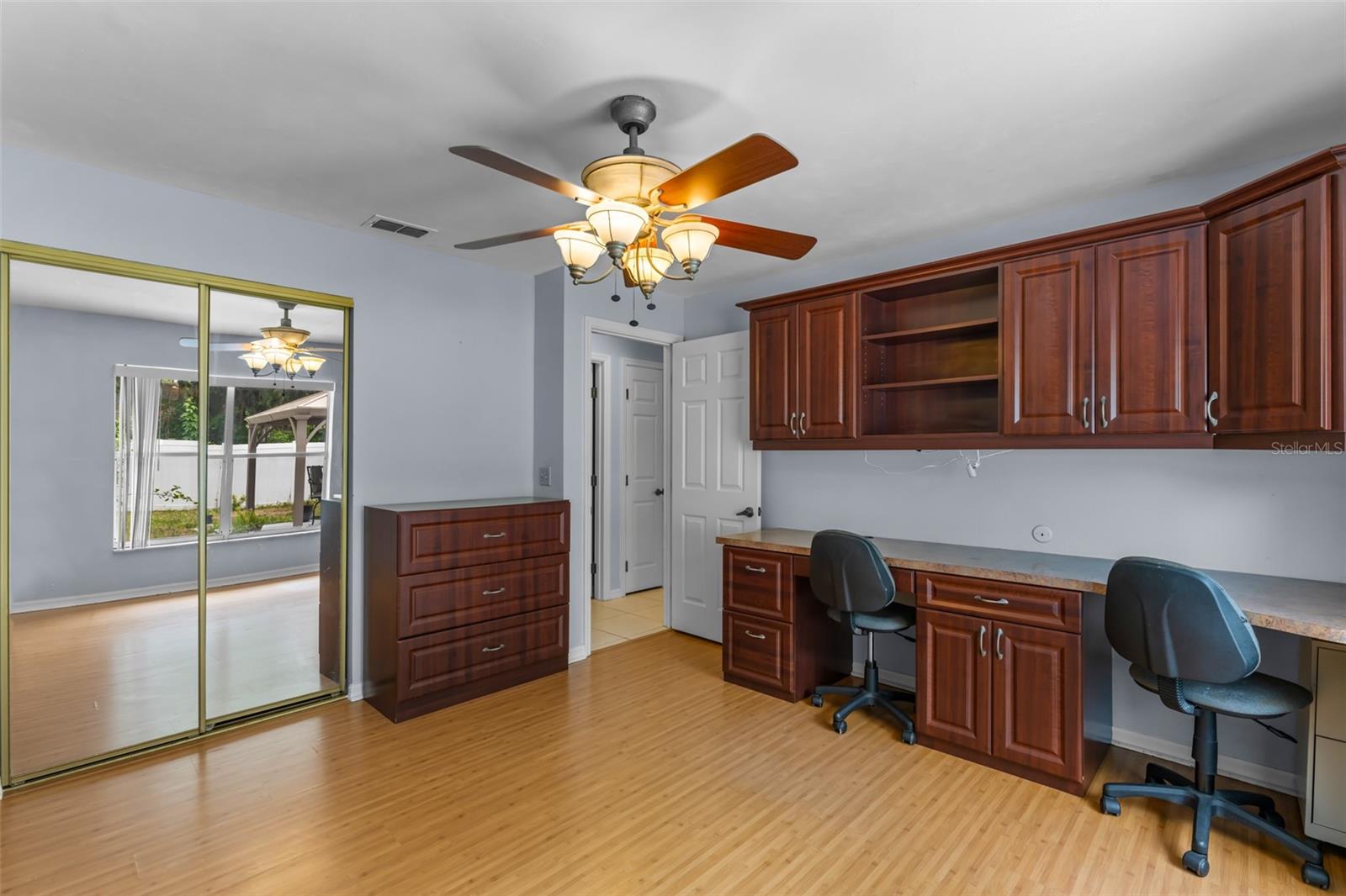 1328 NEEDLE PALM DR