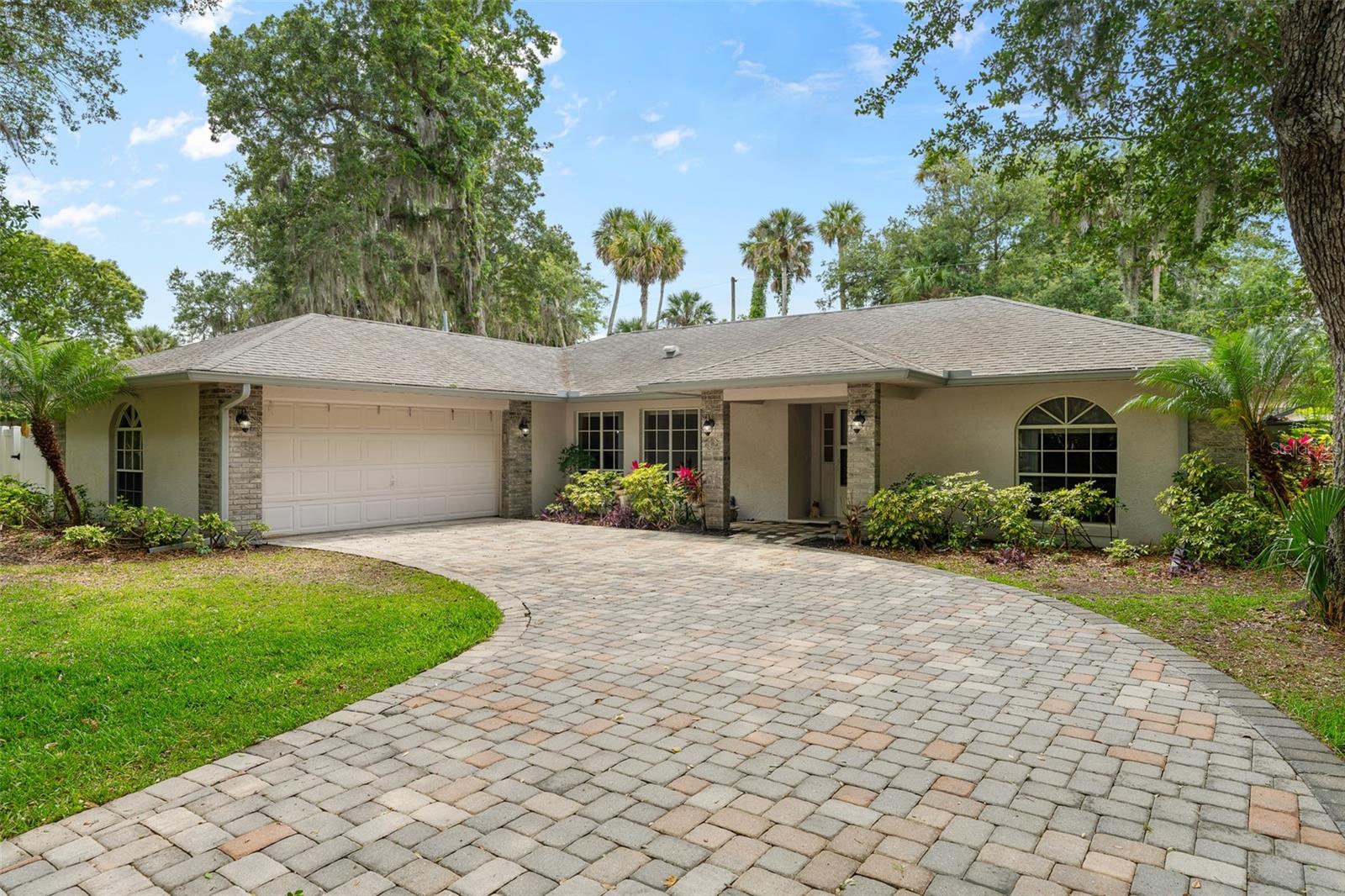 1328 NEEDLE PALM DR