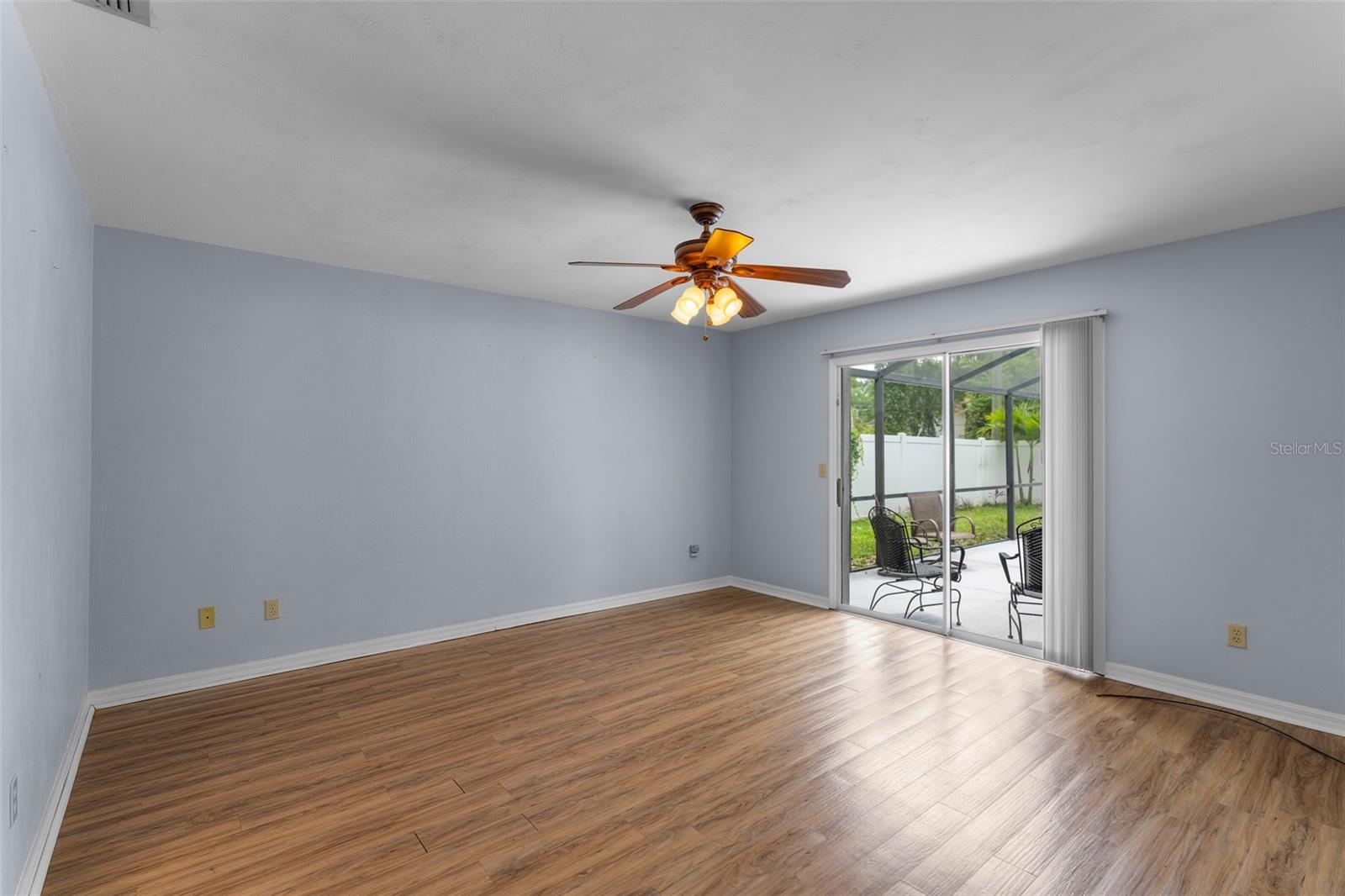 1328 NEEDLE PALM DR