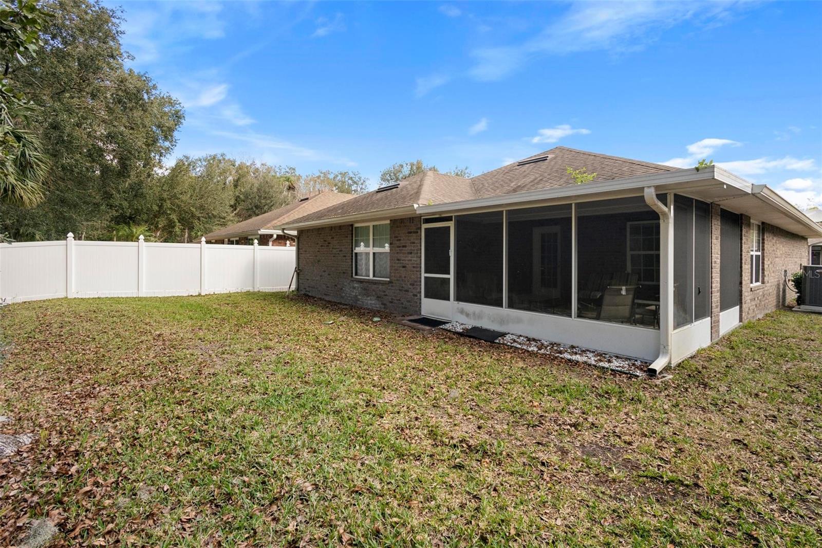 634 CORAL TRACE BLVD