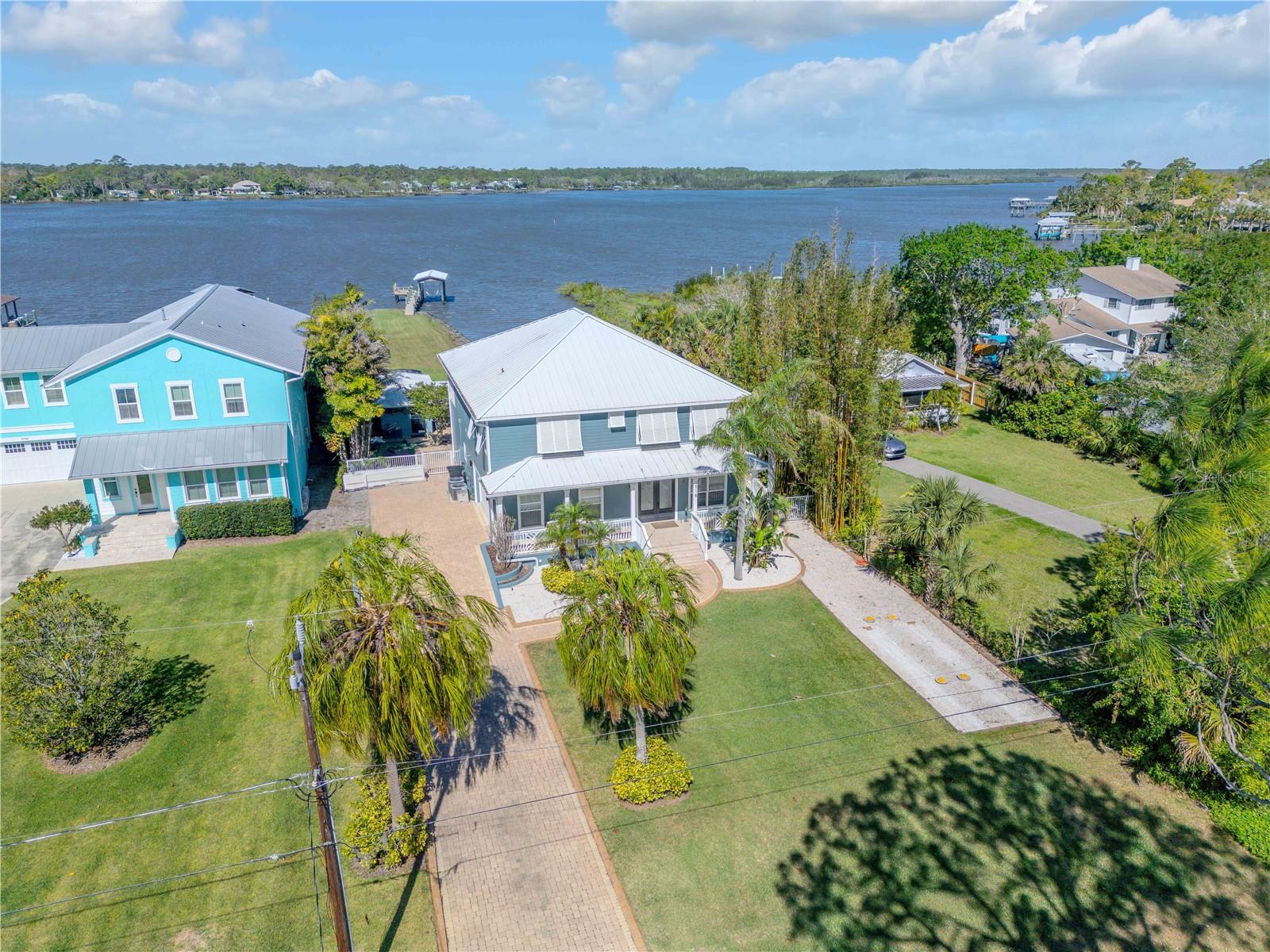 2718 SUNSET DR