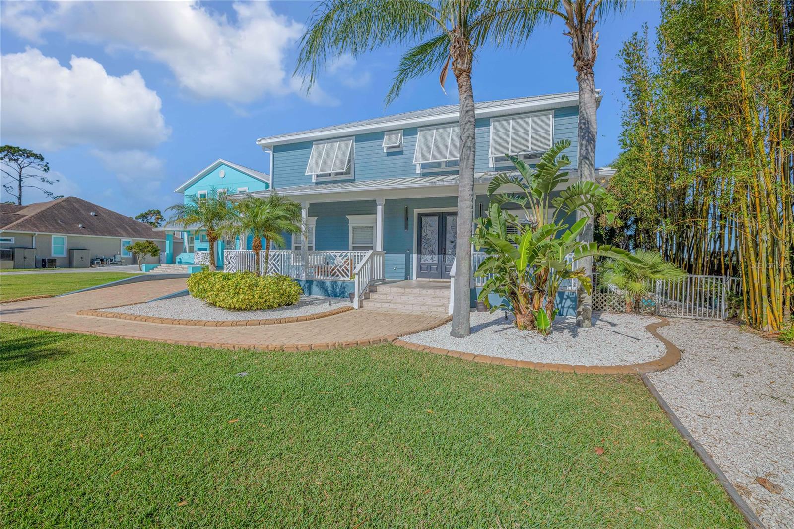 2718 SUNSET DR