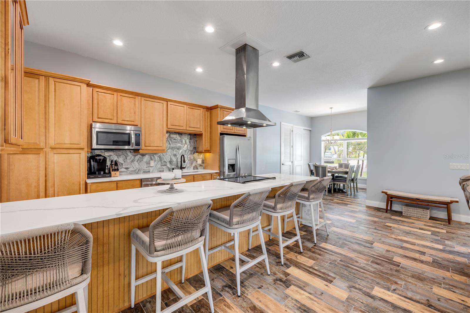 1804 SAXON DR