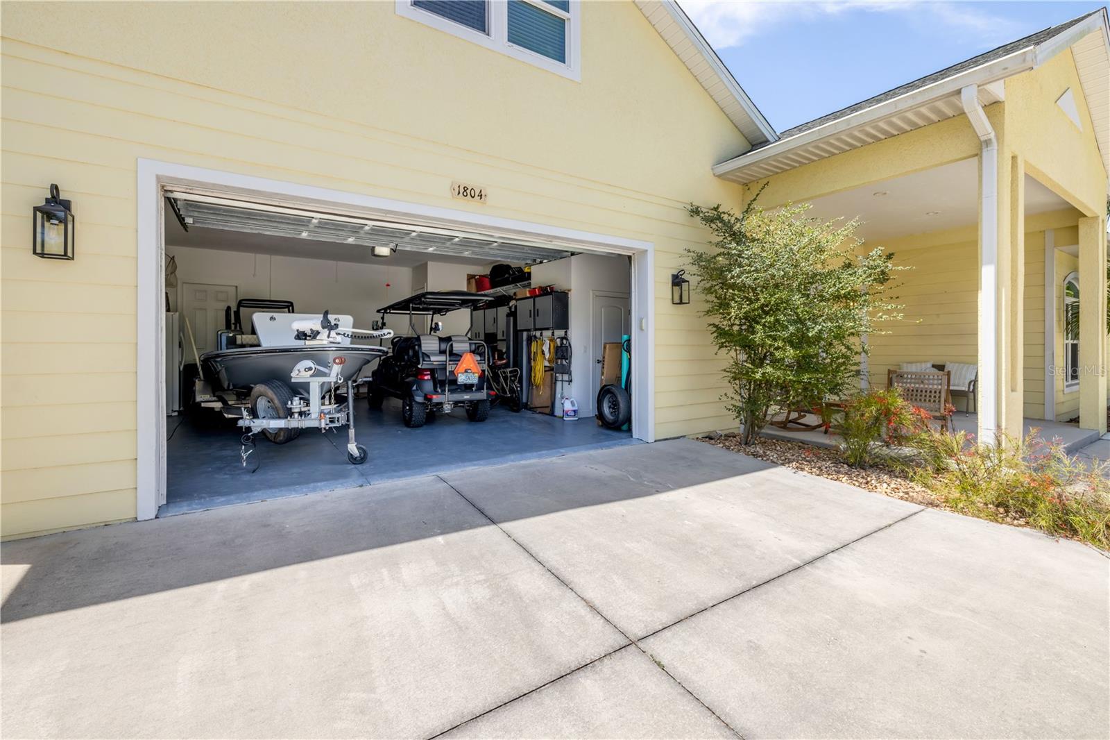 1804 SAXON DR
