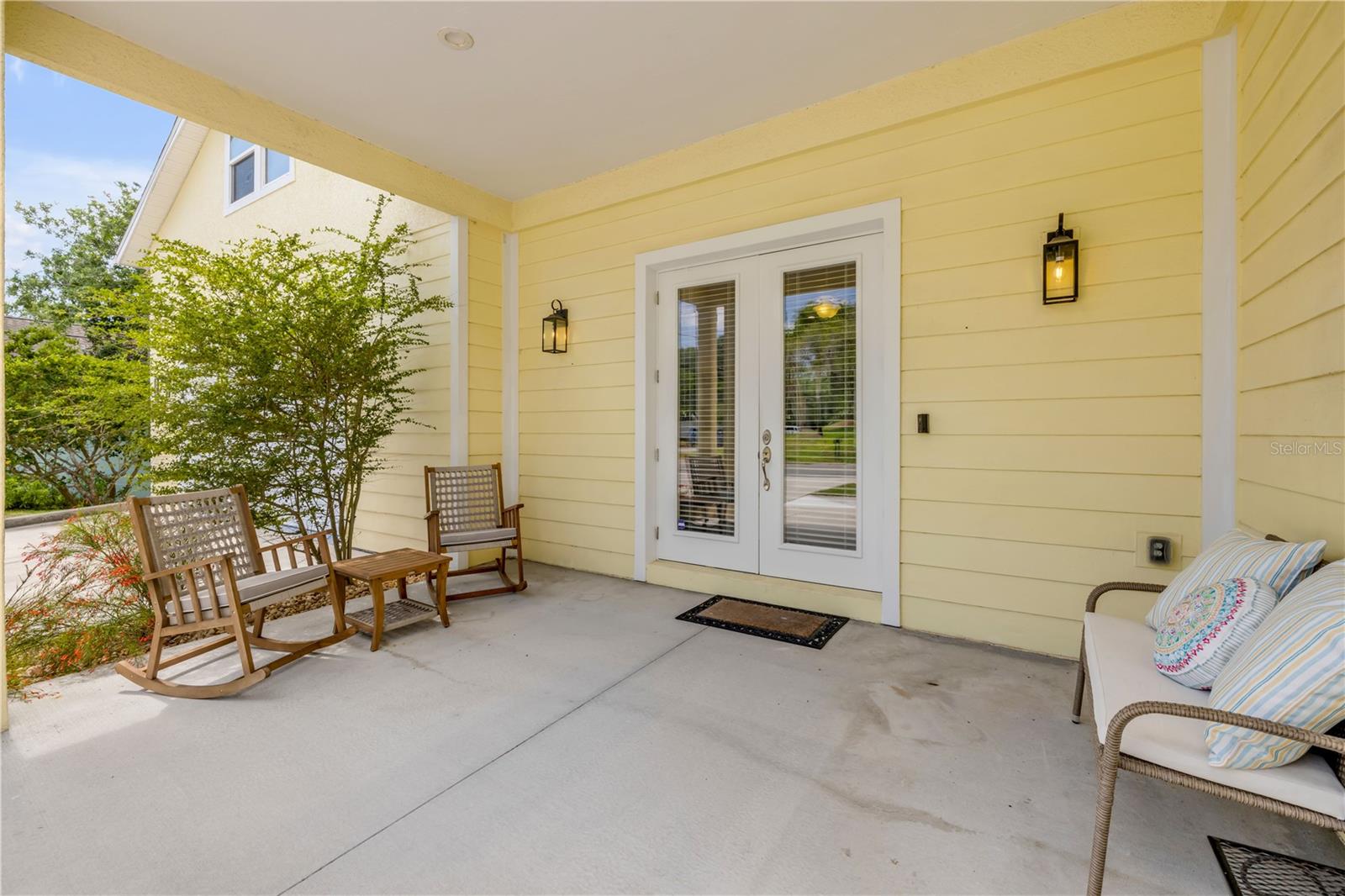 1804 SAXON DR